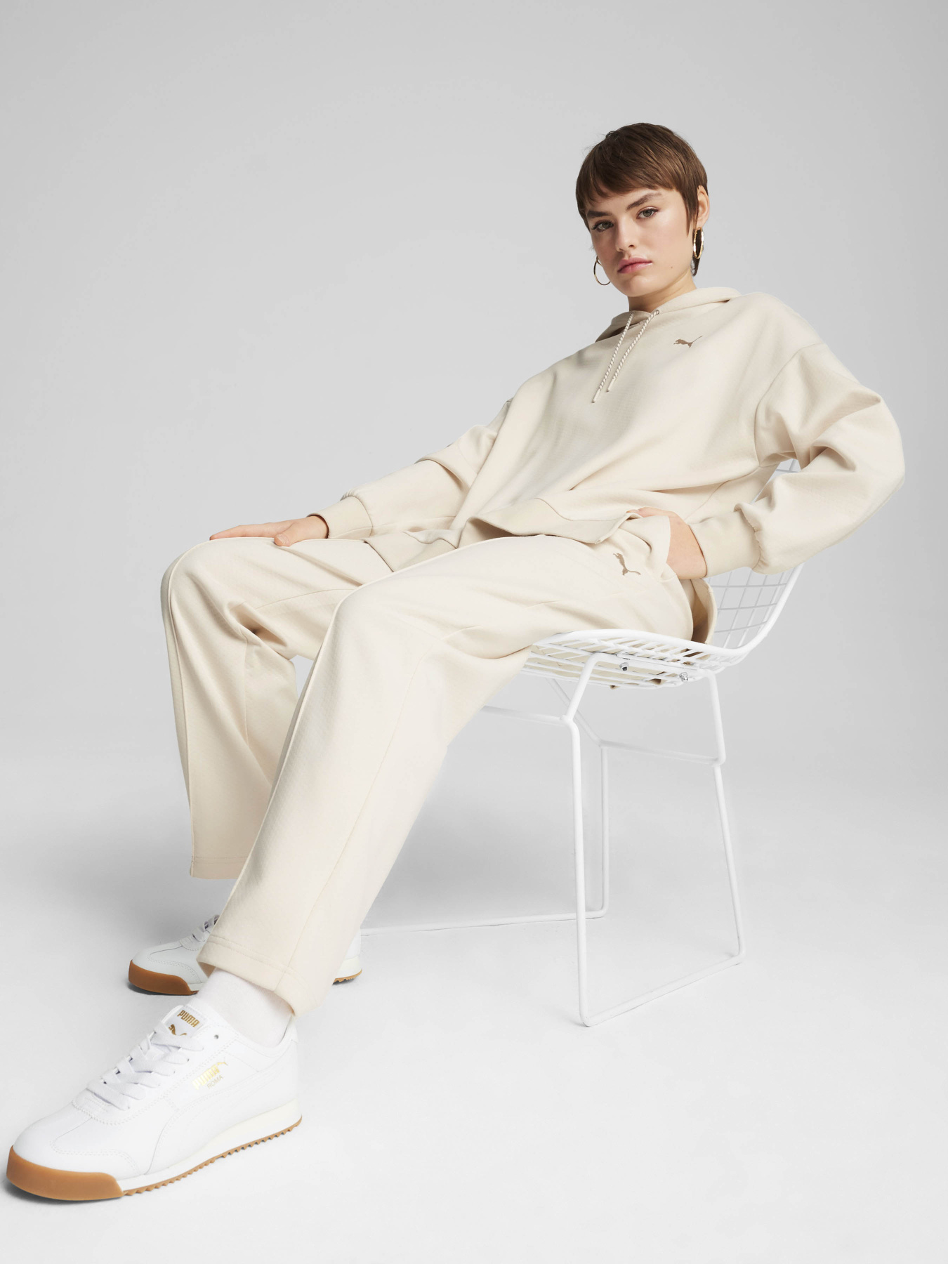 Штаны спортивные PUMA Classics Pintuck модель 62663887 Фото