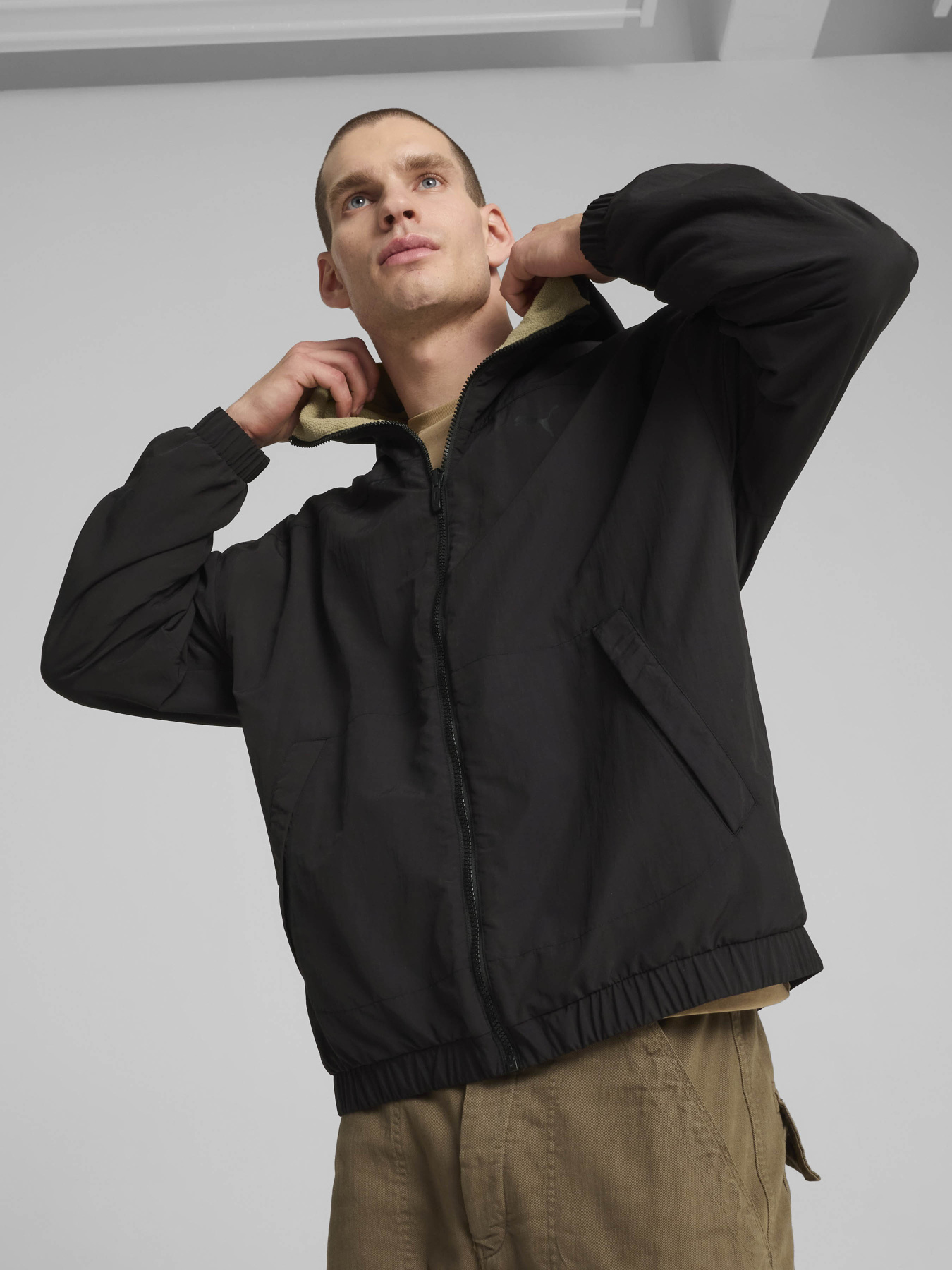 Ветровка PUMA Reversible Windbreaker модель 62647401 Фото