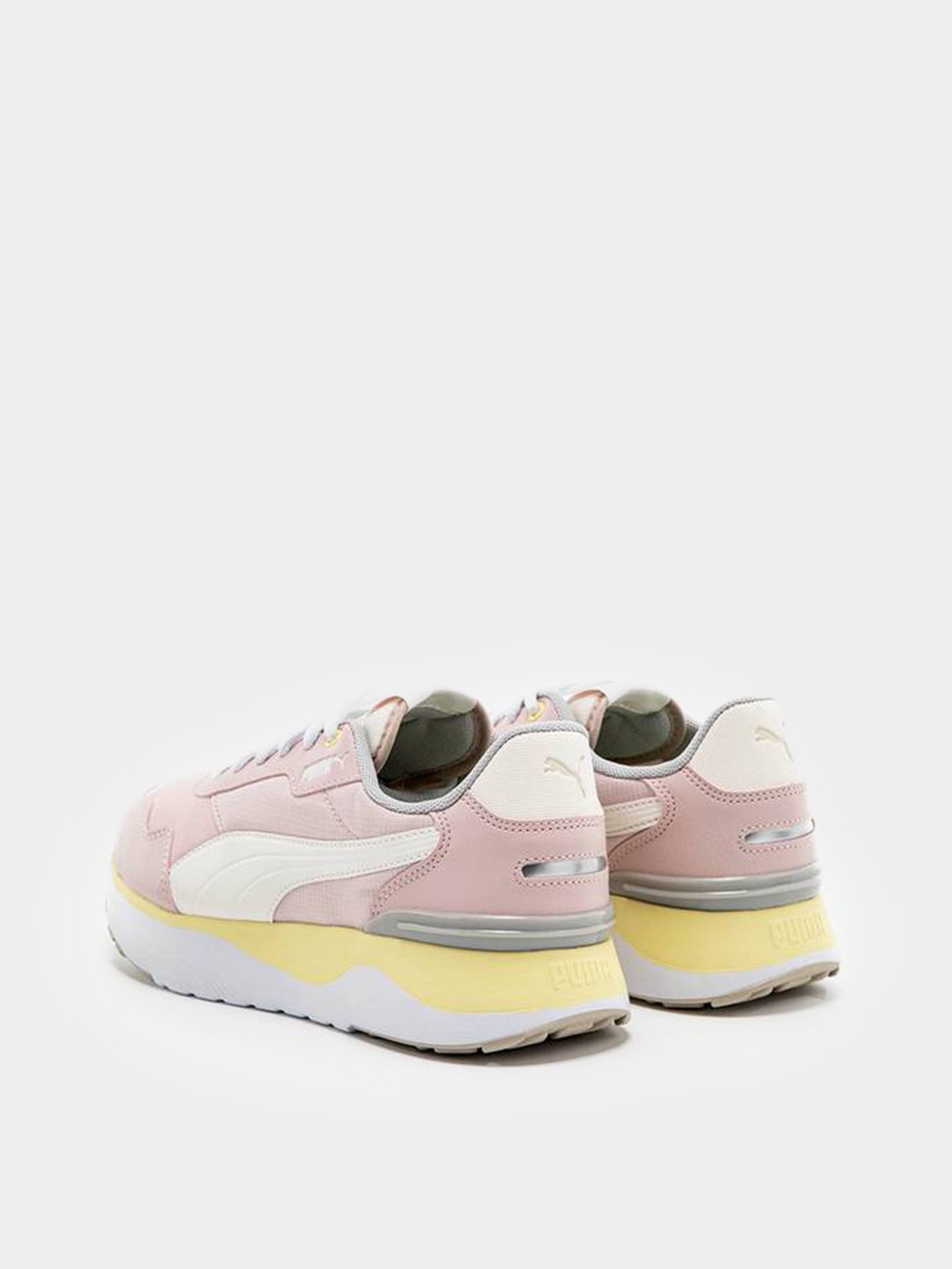 Кроссовки повседневные PUMA SNEAKERSY R78 Voyage Eggshell модель 38072905 Фото