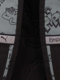 Рюкзак PUMA x RIPNDIP модель 09003001 Фото