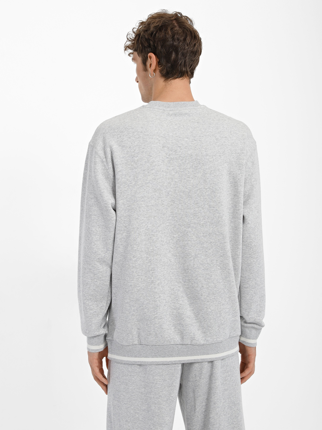 Свитшот PUMA Squad модель 67601604 Фото