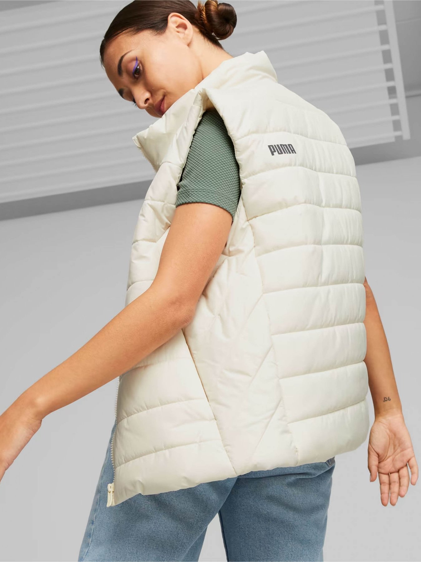 Утепленный жилет PUMA ESS Padded модель 84894187 Утепленный жилет PUMA ESS Padded модель 84894187 Фото