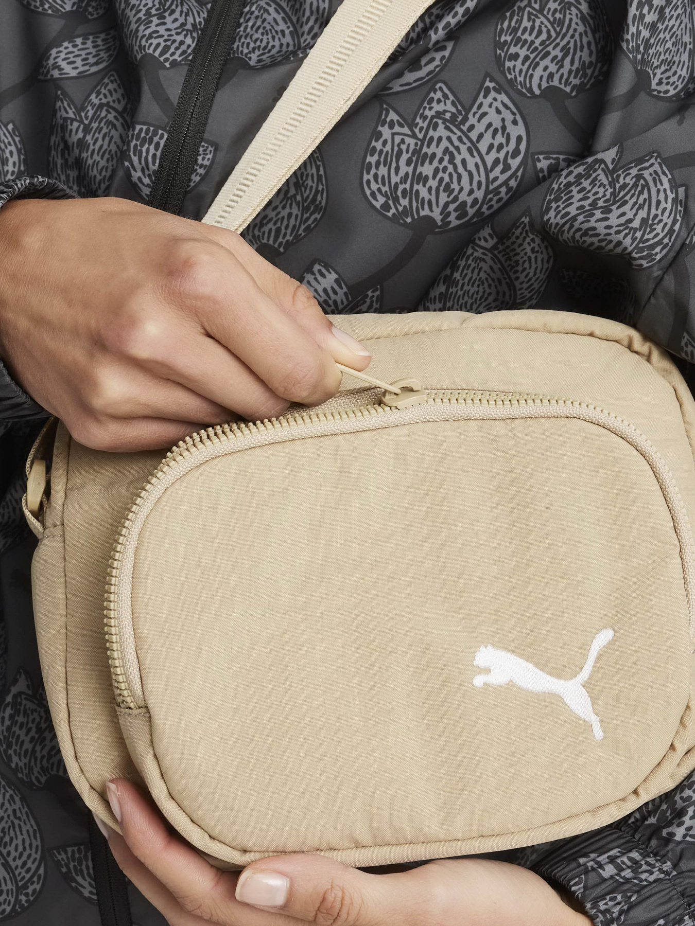 Кросс-боди PUMA Core Her Compact X-Body модель 09028401 Фото