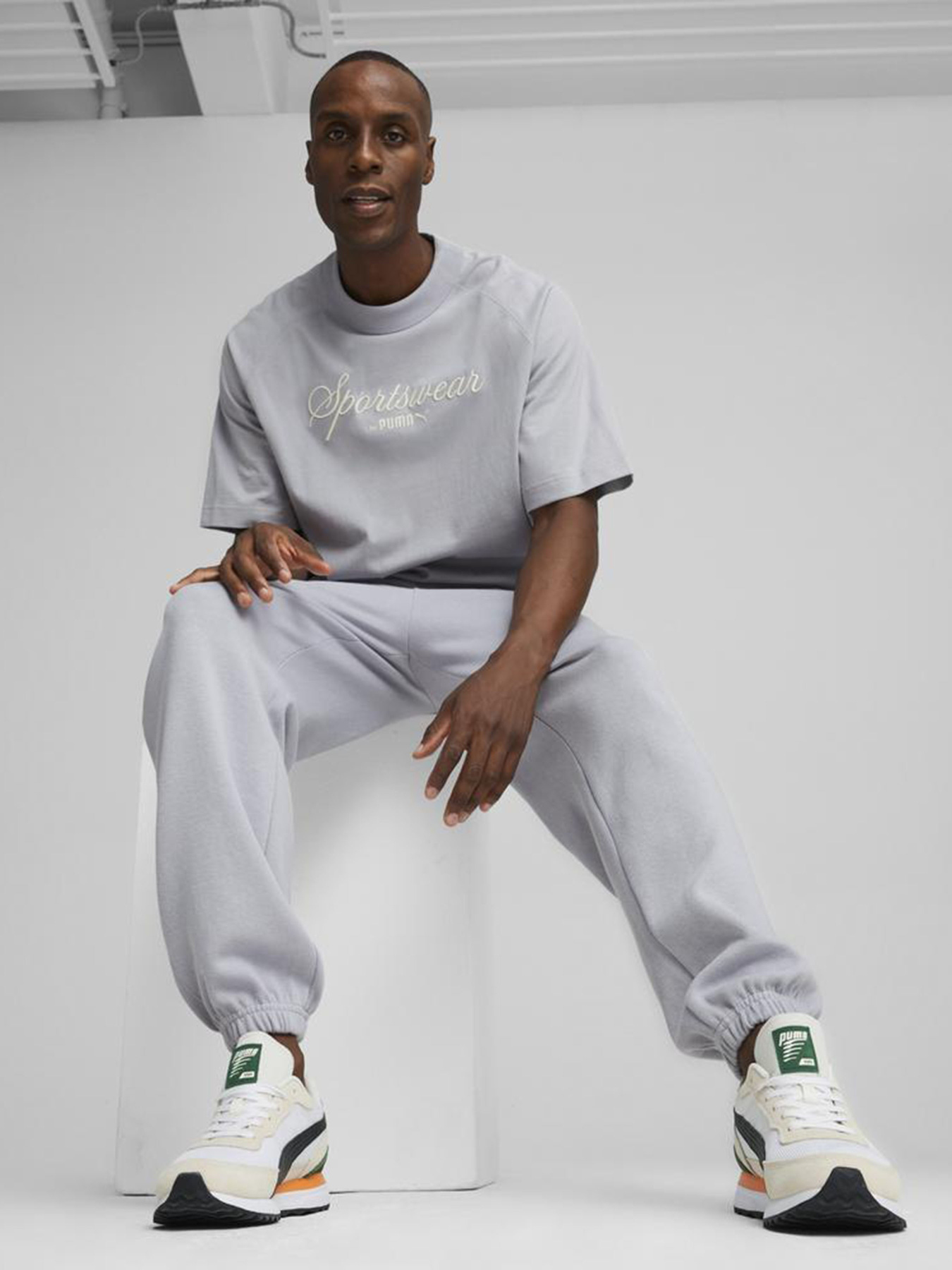 Штаны спортивные PUMA Classics+ модель 62427663 Фото