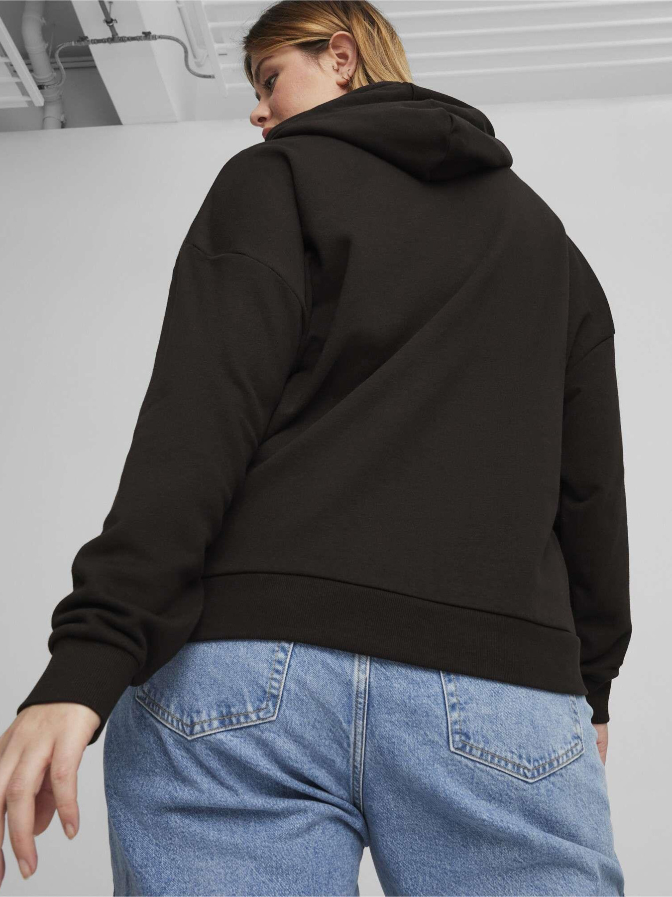 Худи PUMA ESSENTIALS+ SCRIPT модель 67934801 Худи PUMA ESSENTIALS+ SCRIPT модель 67934801 Фото