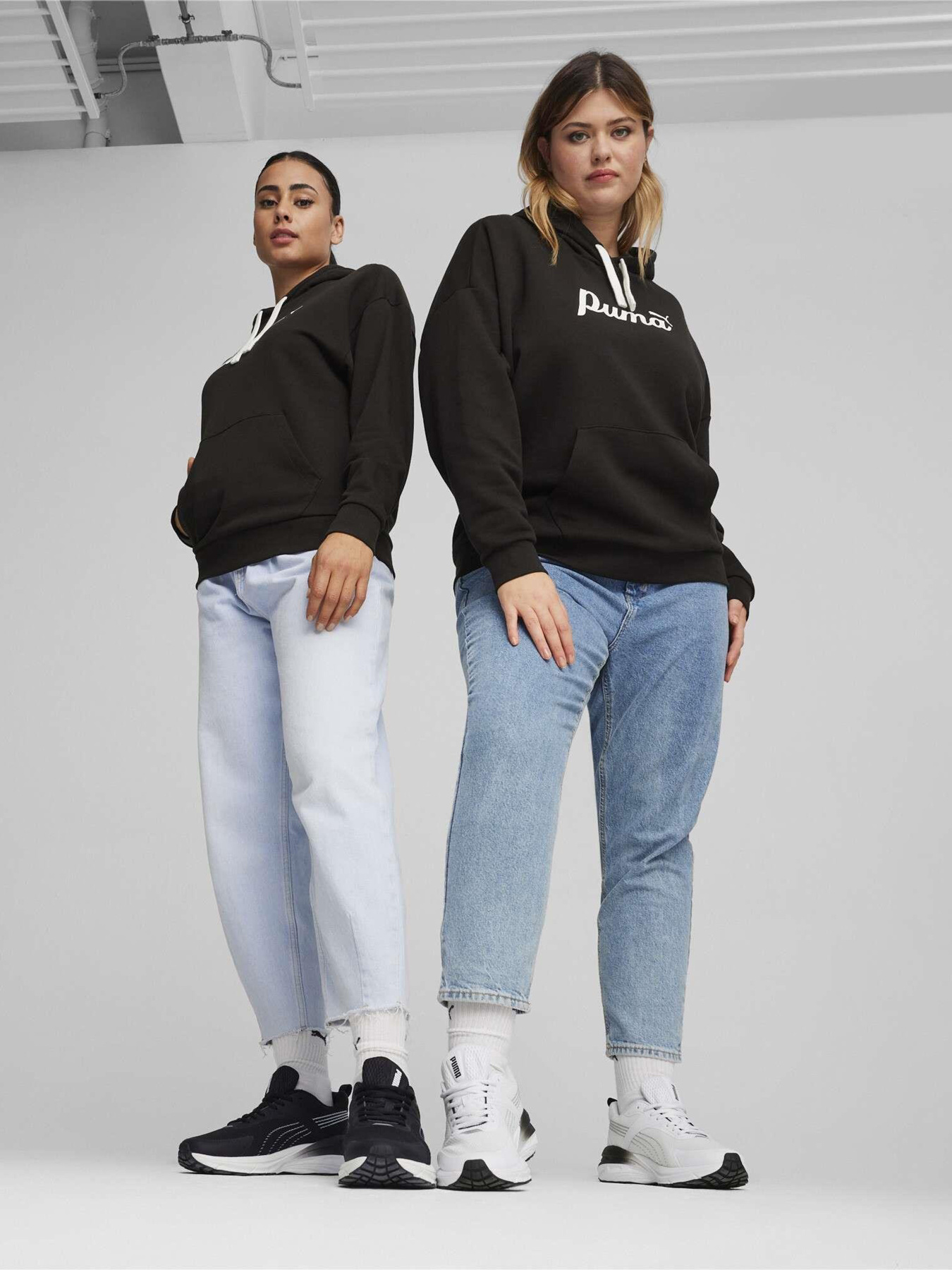Худі та світшоти PUMA ESSENTIALS+ SCRIPT модель 67934801 Худі та світшоти PUMA ESSENTIALS+ SCRIPT модель 67934801 Фото