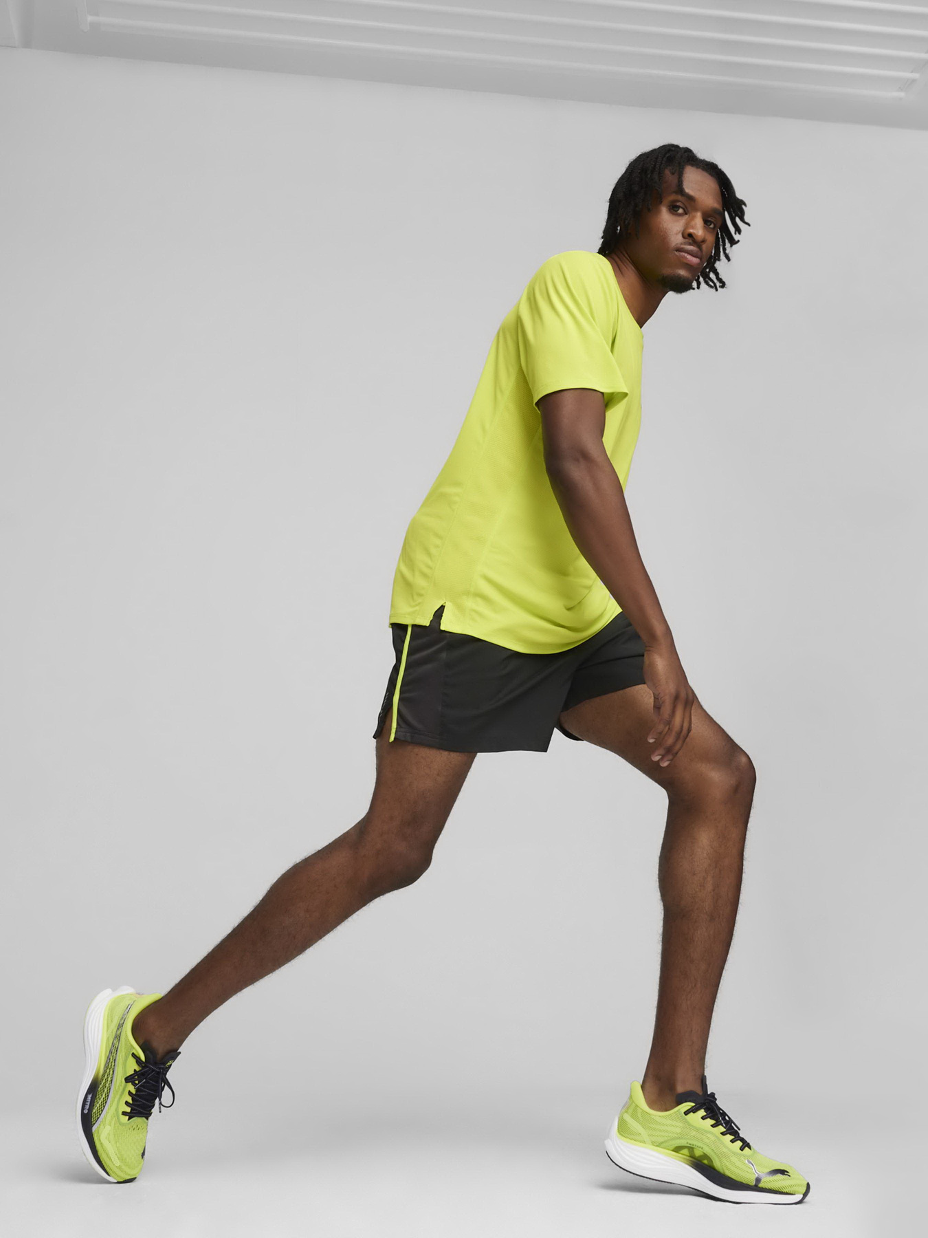 Кроссовки для бега PUMA VELOCITY NITRO 3 модель 38008001 Фото