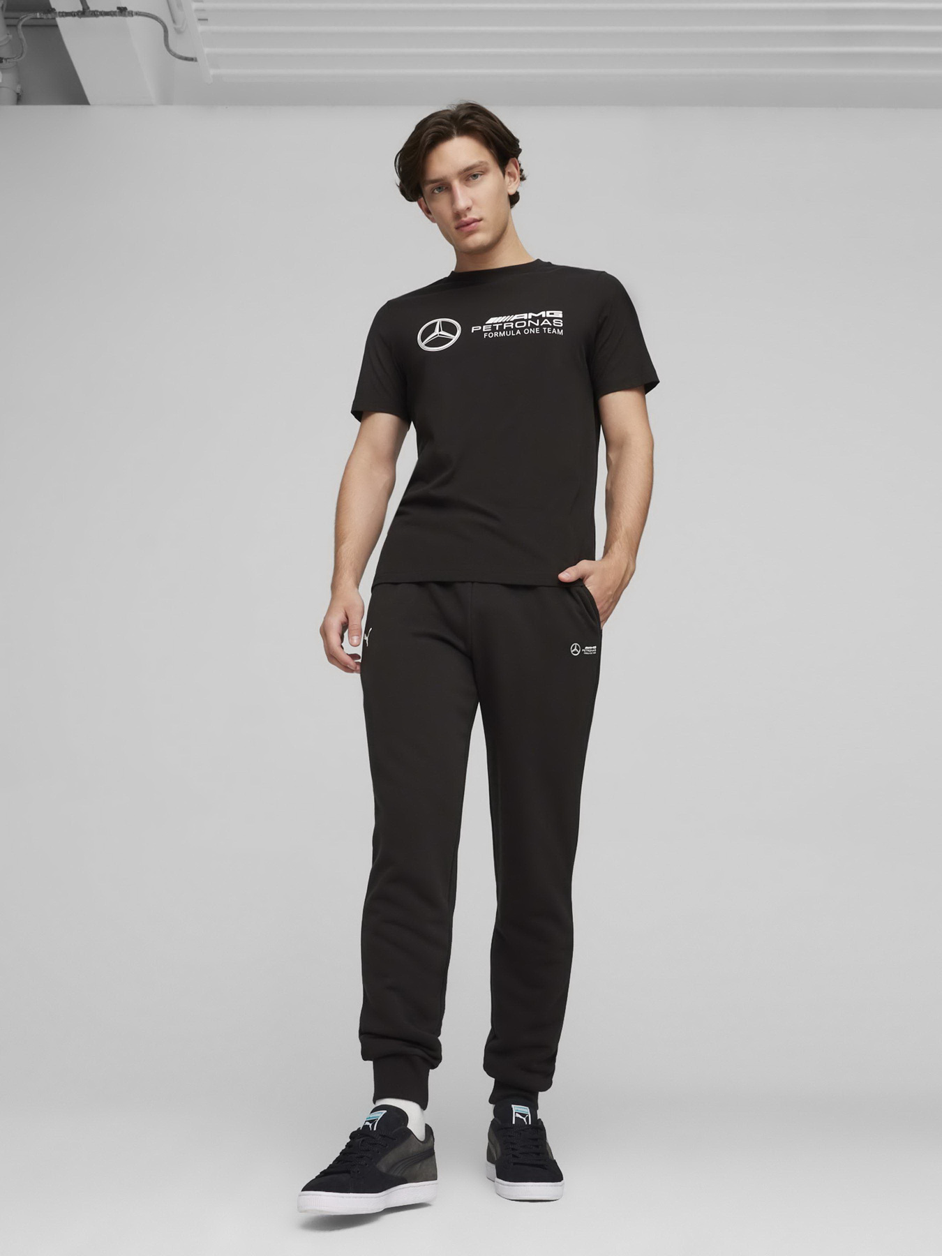 Спортивні штани PUMA MAPF1 ESSENTIALS модель 62375801 Спортивні штани PUMA MAPF1 ESSENTIALS модель 62375801 Фото