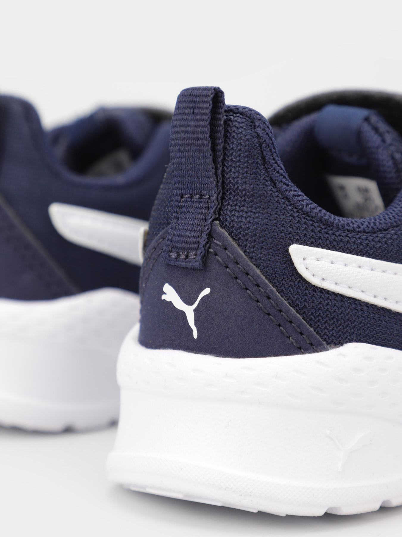 Кроссовки для тренировок PUMA Anzarun Lite AC Inf модель 37201003 Фото