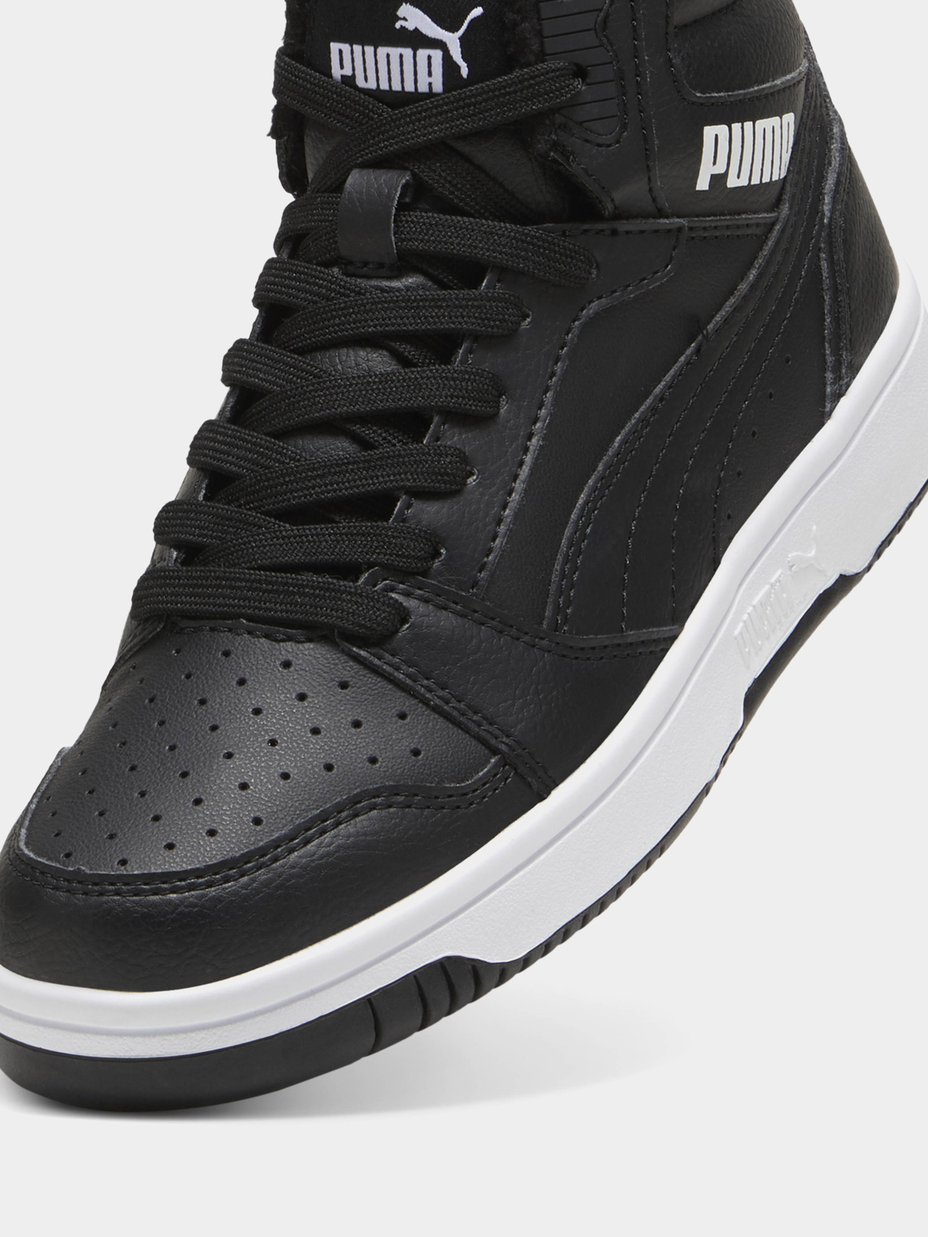 Черевики PUMA REBOUND V6 WTR YOUTH модель 39468501 Фото