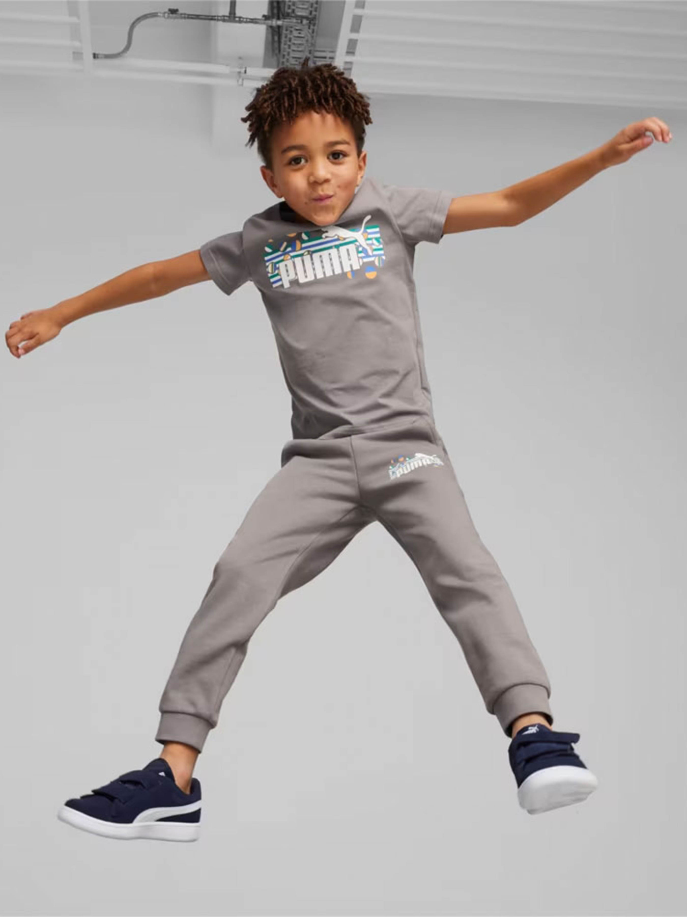 Штаны спортивные PUMA Ess+ Summer Camp модель 67927755 Фото