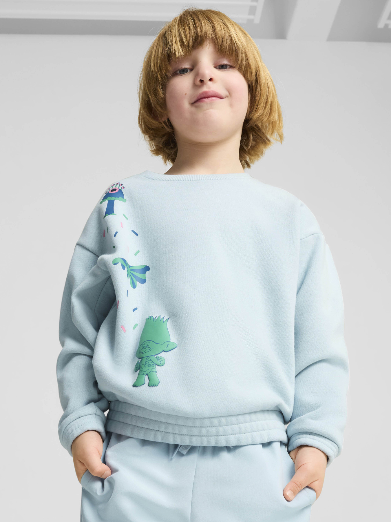 Свитшот PUMA x Trolls Graphic Crew модель 62738426 Фото