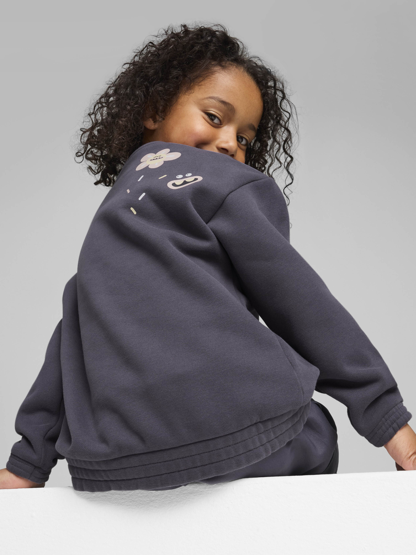 Свитшот PUMA X TROLLS GRAPHIC CREW модель 62738469 Свитшот PUMA X TROLLS GRAPHIC CREW модель 62738469 Фото