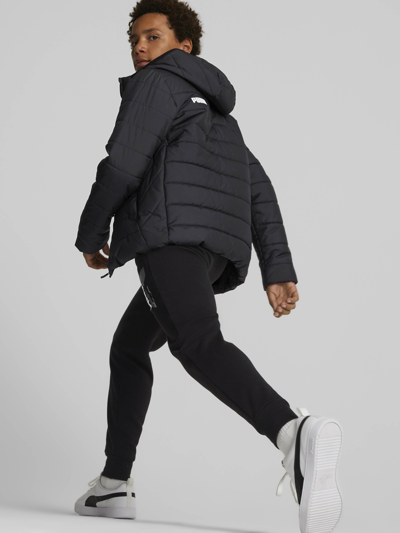 Демисезонная куртка PUMA Essentials Padded модель 67055901 Фото