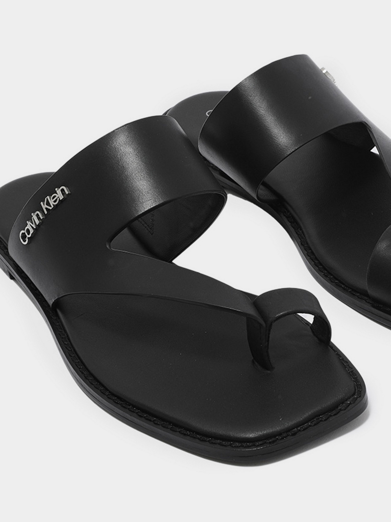 Шльопанці Calvin Klein модель HW0HW00684-BAX Фото