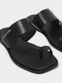 Шльопанці Calvin Klein модель HW0HW00684-BAX Фото