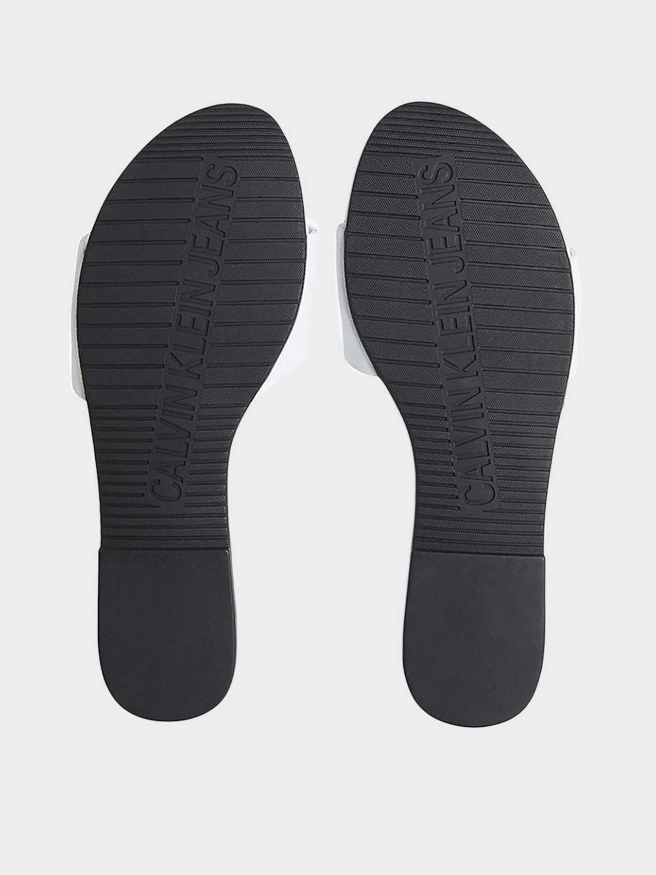 Шльопанці Calvin Klein Flat Sandal Hw Lth модель YW0YW00543-YAF Фото