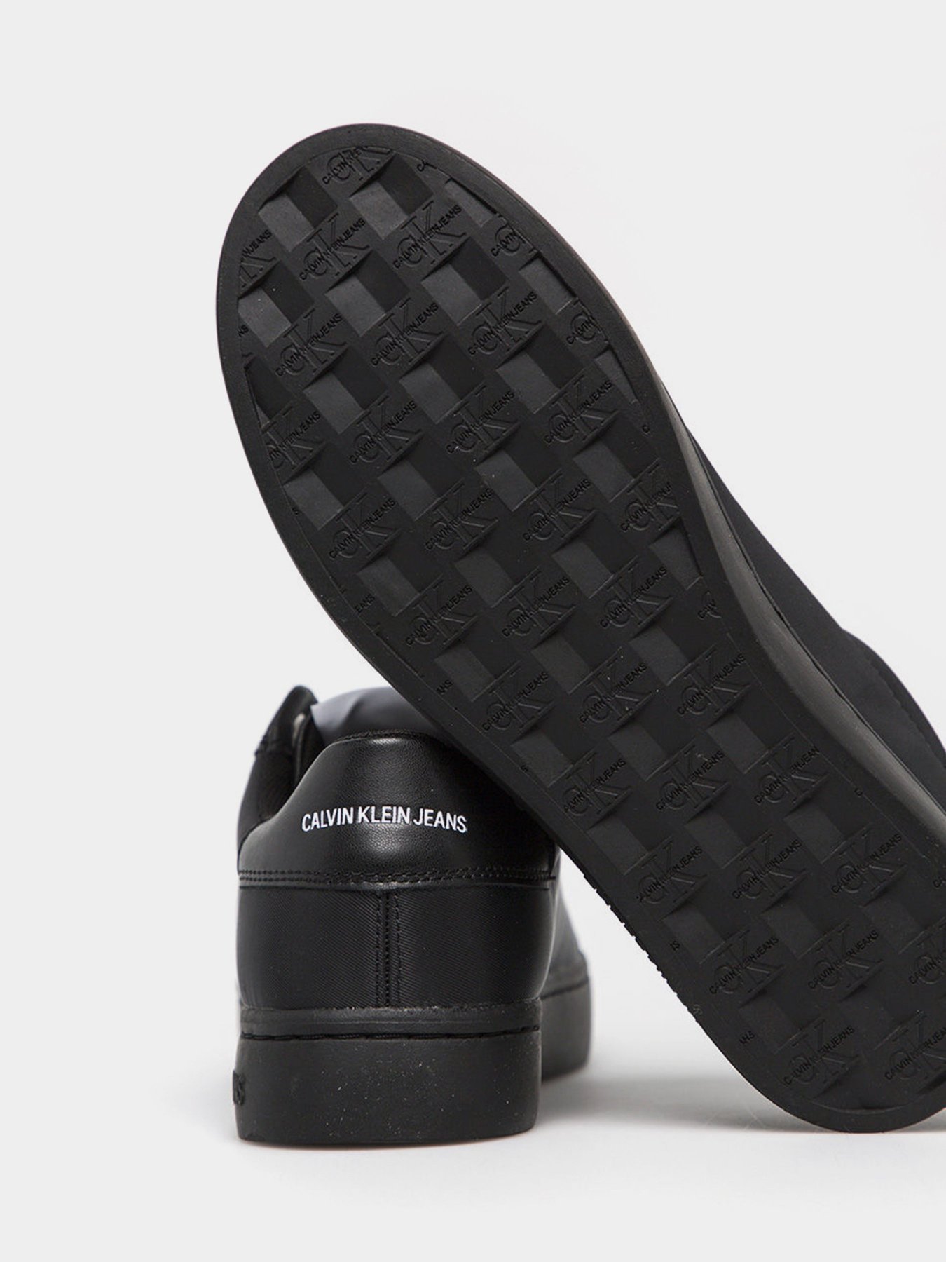 Кеды низкие Calvin Klein модель YW0YW00060-BEH Фото