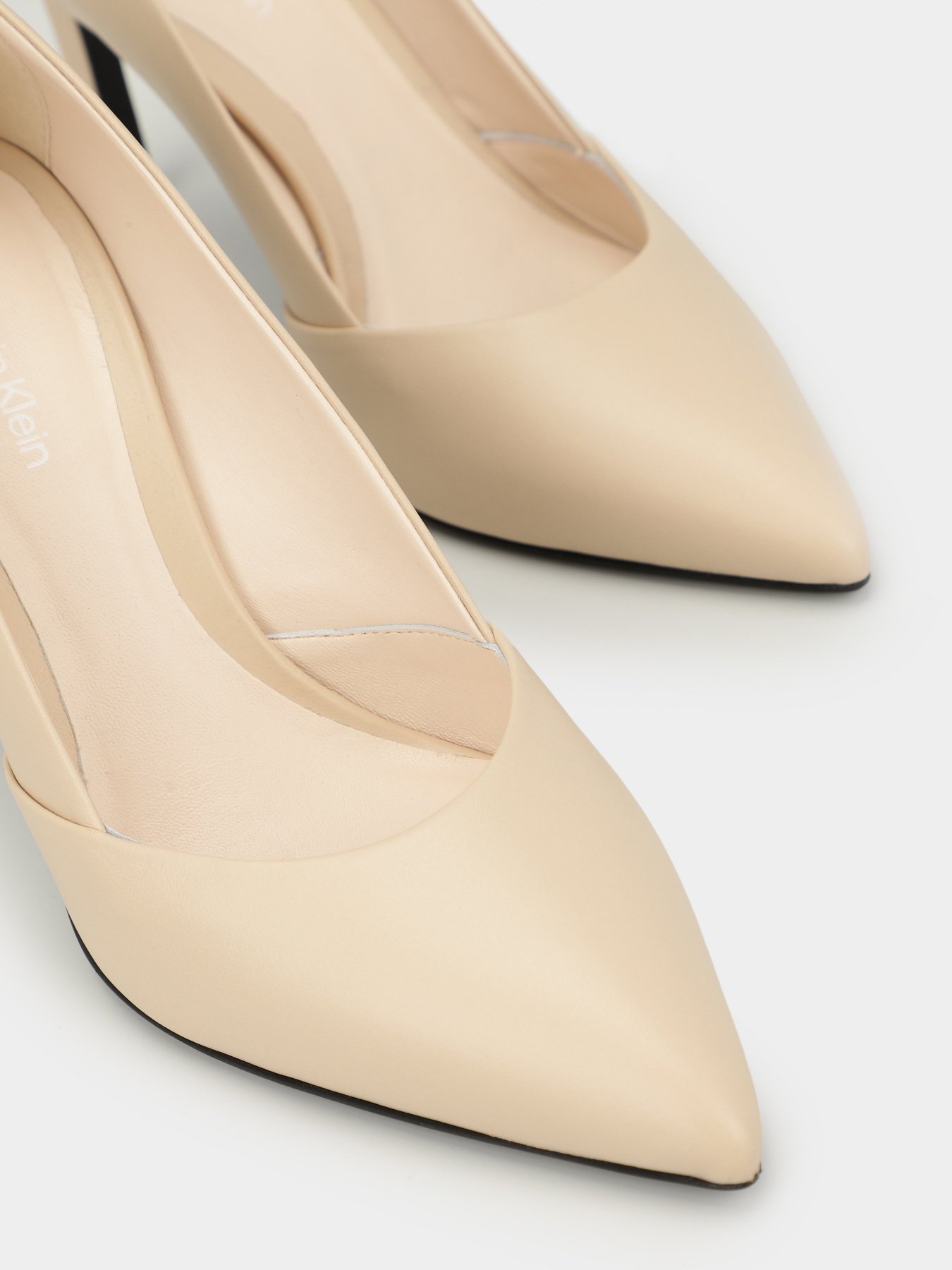 Туфлі на підборах Calvin Klein модель HW0HW01387-ABW Фото