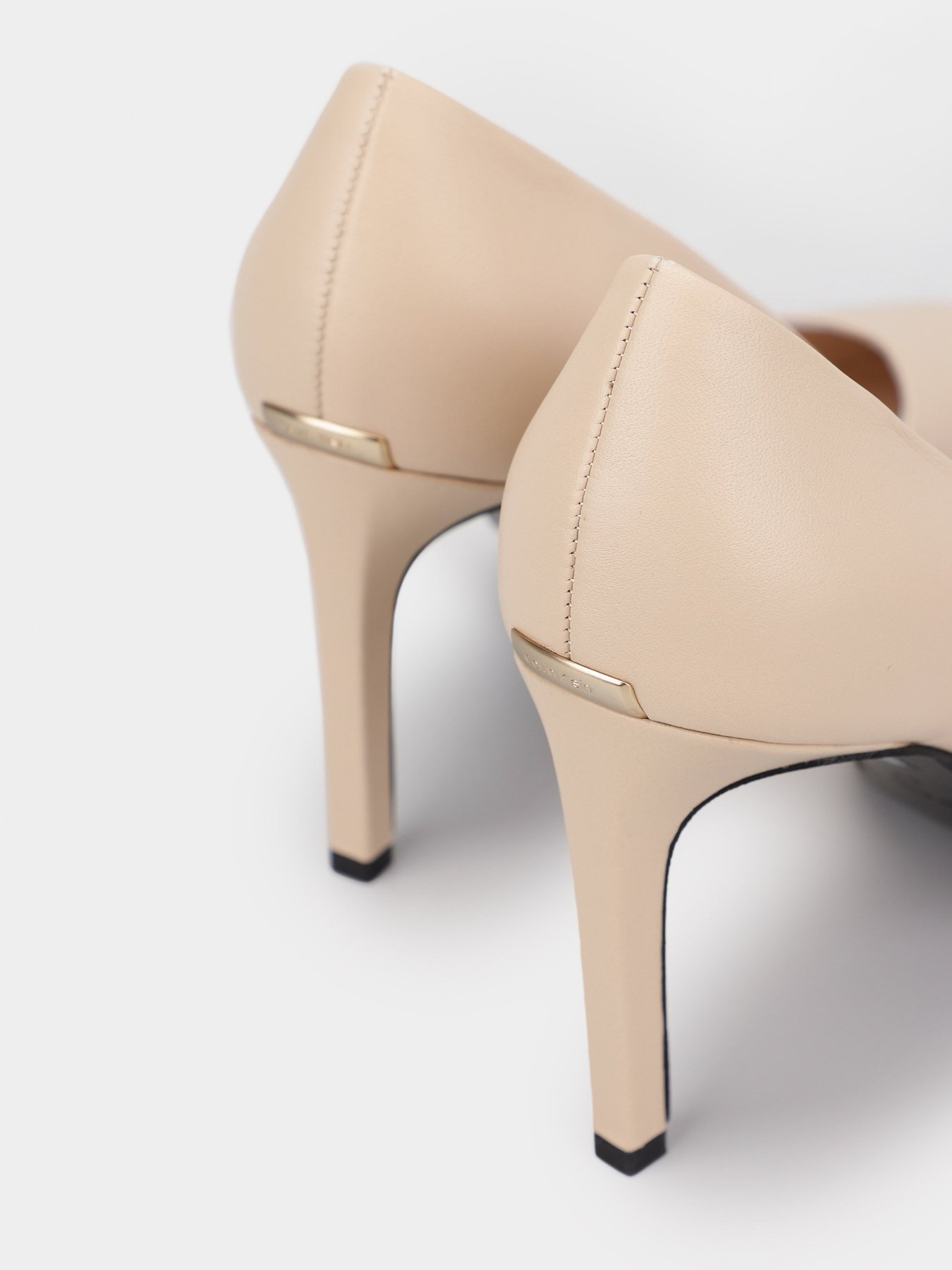 Туфлі на підборах Calvin Klein модель HW0HW01387-ABW Фото