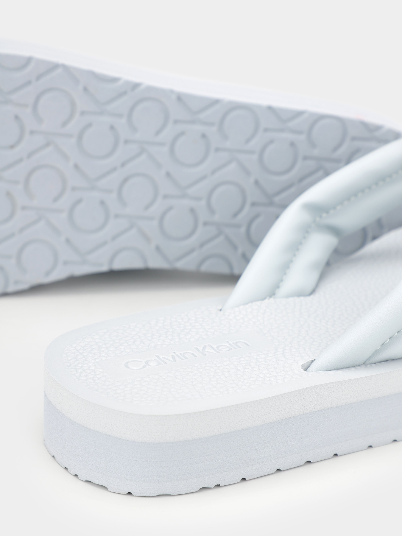 Вьетнамки Calvin Klein Flatform Flip Flop W/Hw модель HW0HW01503-DYI Фото