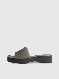 Шлепанцы Calvin Klein Wedge Slide-Transp модель HW0HW01514-BEH Шлепанцы Calvin Klein Wedge Slide-Transp модель HW0HW01514-BEH Фото
