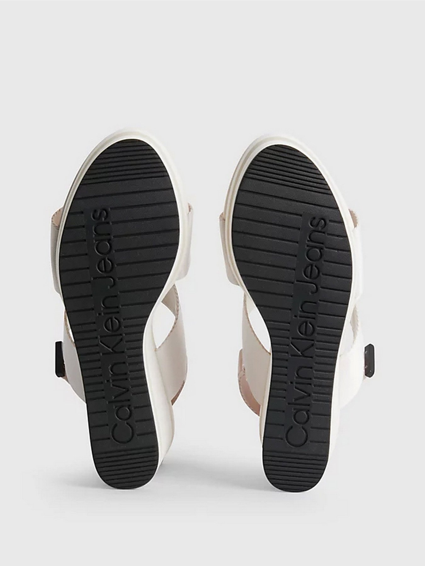 Босоножки Calvin Klein Wedge Sandal Webbing модель YW0YW00959-YBH Фото