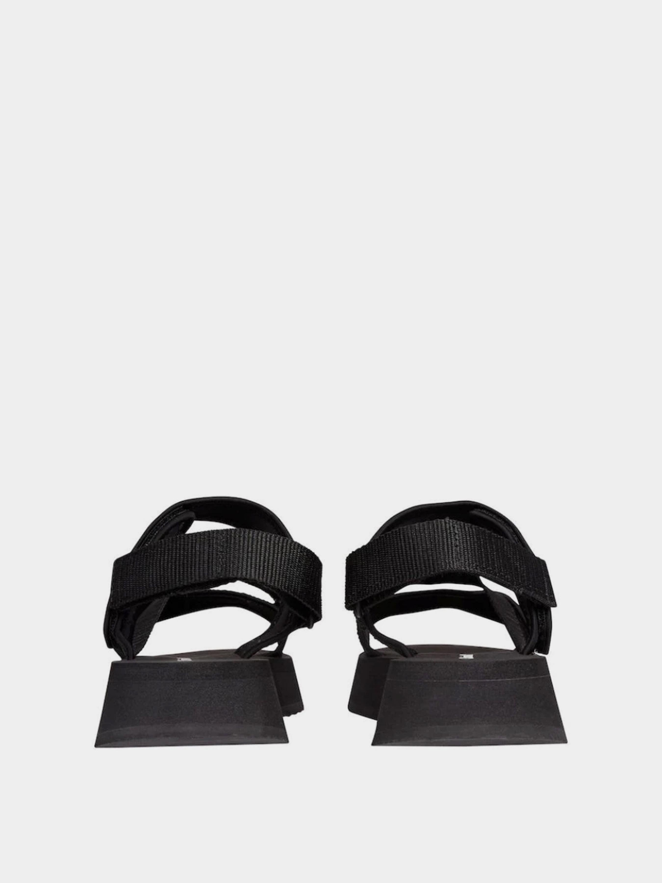 Сандалии Calvin Klein Prefresato Sandal Bagde модель YW0YW00967-BDS Фото