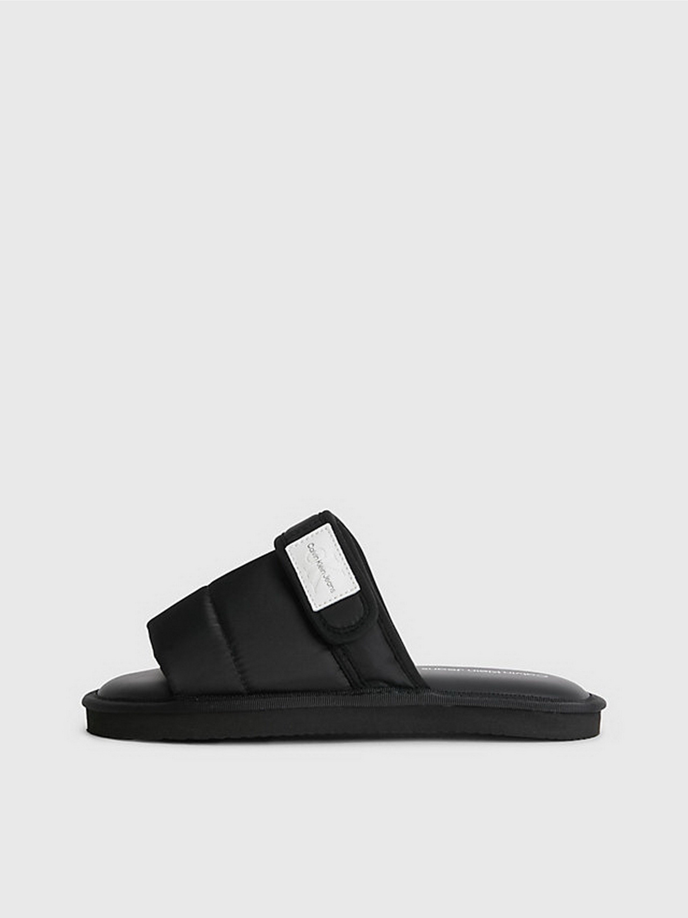 Шльопанці Calvin Klein Recycled Puffer Slippers модель YW0YW00971-BDS Фото