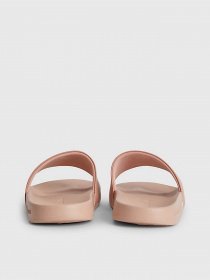 Шльопанці Calvin Klein Logo-Slippers модель YW0YW01000-0J1 Фото
