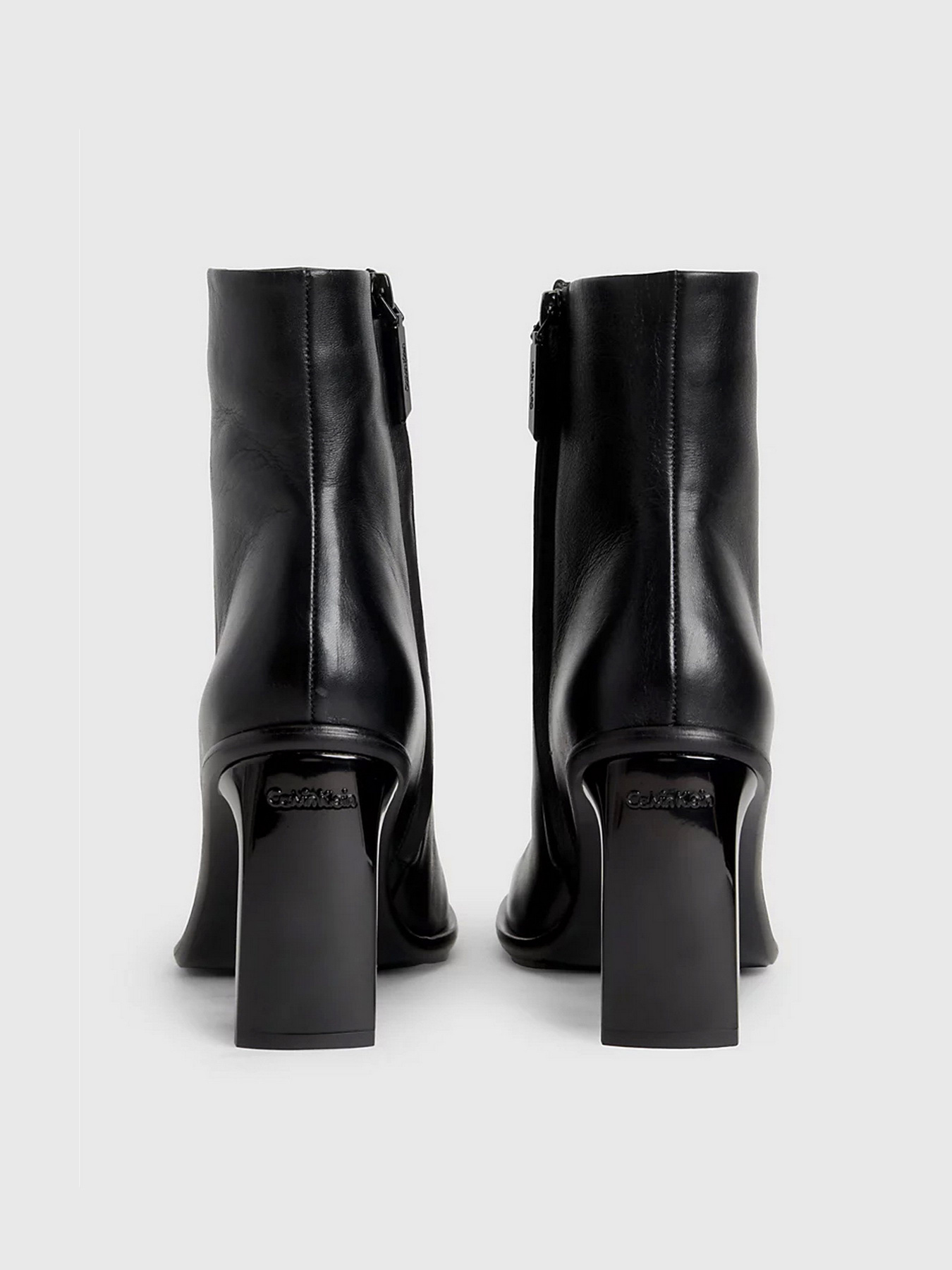 Ботильйони Calvin Klein Curved Stil 90Hh модель HW0HW01601-BEH Фото