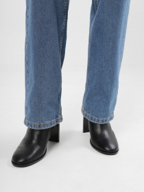 Ботильйони Calvin Klein Curved Stil 90Hh модель HW0HW01601-BEH Фото