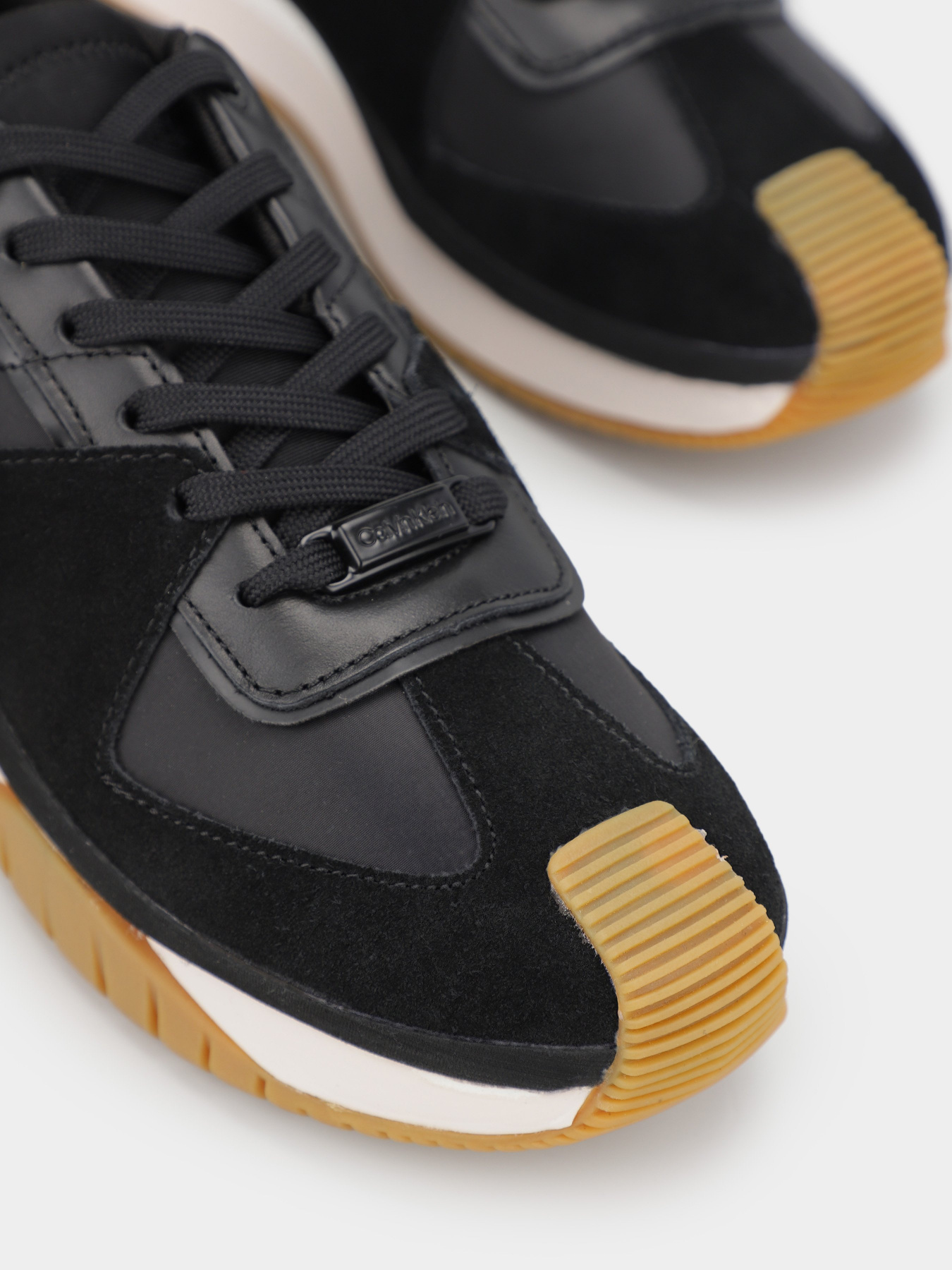 Кросівки Calvin Klein Origin Runner Lace U модель HW0HW01627-BEH Фото