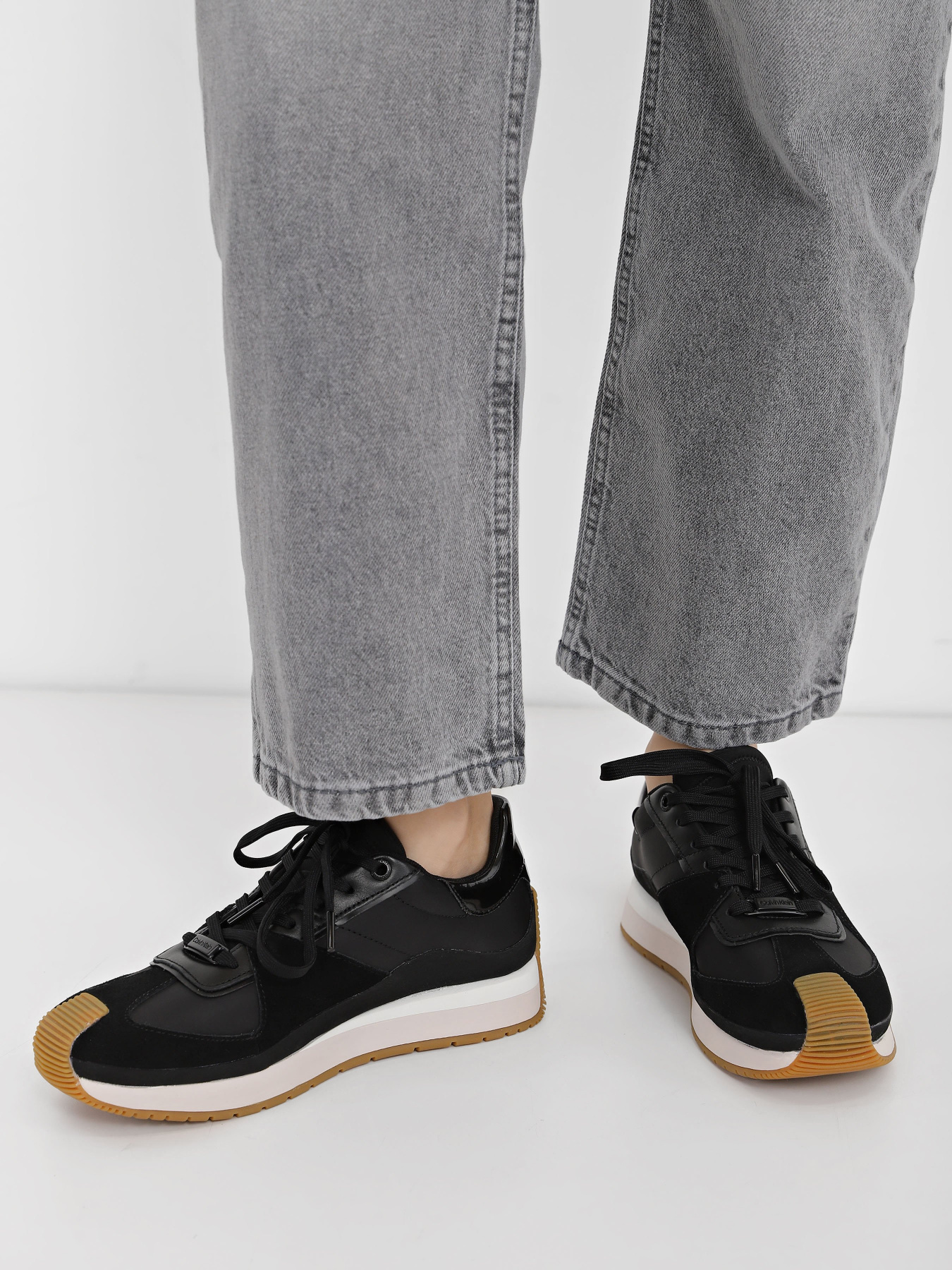 Кросівки повсякденні Calvin Klein Origin Runner Lace U модель HW0HW01627-BEH Фото