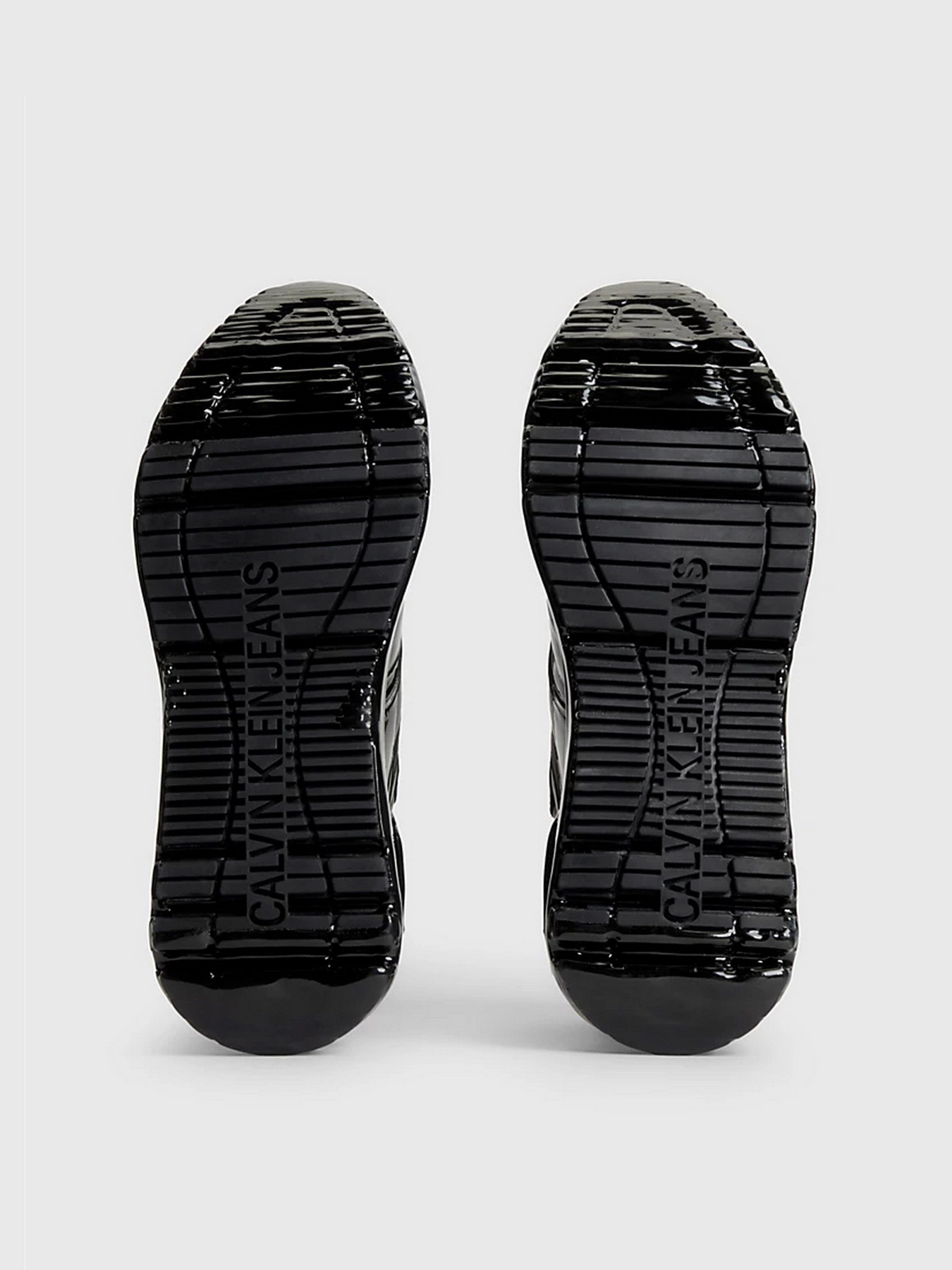 Кроссовки повседневные Calvin Klein Chunky Run Low Laceup Dip Wn модель YW0YW01049-BEH Кроссовки повседневные Calvin Klein Chunky Run Low Laceup Dip Wn модель YW0YW01049-BEH Фото