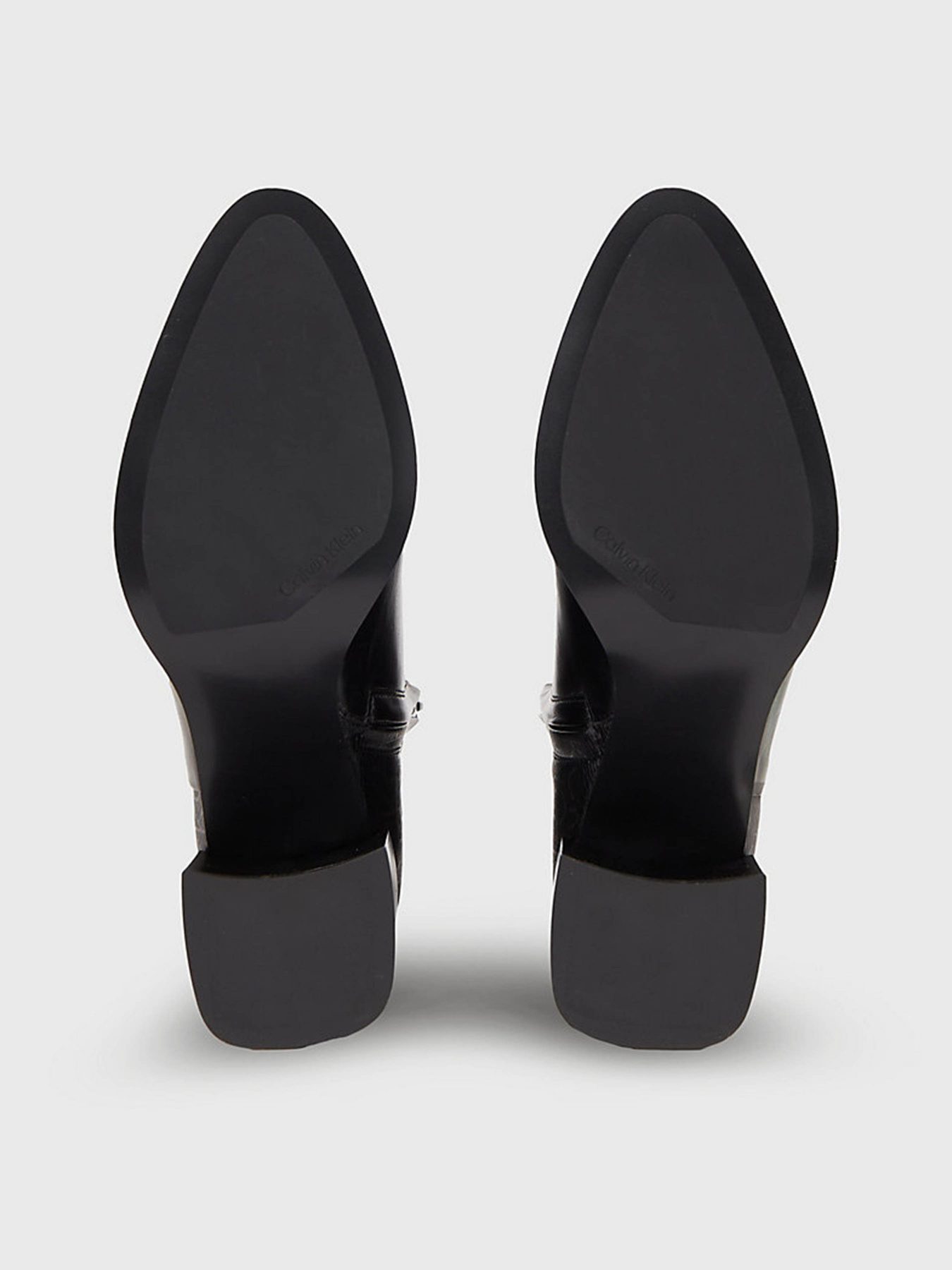 Ботильйони Calvin Klein Almond Ankle Boot 55 - Epi Mn Mx модель HW0HW01701-BEH Ботильйони Calvin Klein Almond Ankle Boot 55 - Epi Mn Mx модель HW0HW01701-BEH Фото