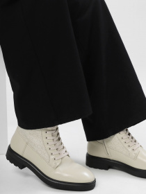 Ботинки Calvin Klein Cleat Combat Boot - Epi Mono Mix модель HW0HW01713-ACG Фото