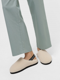 Тапки Calvin Klein Faux Shearling Slippers модель YW0YW01157-0LA Тапки Calvin Klein Faux Shearling Slippers модель YW0YW01157-0LA Фото