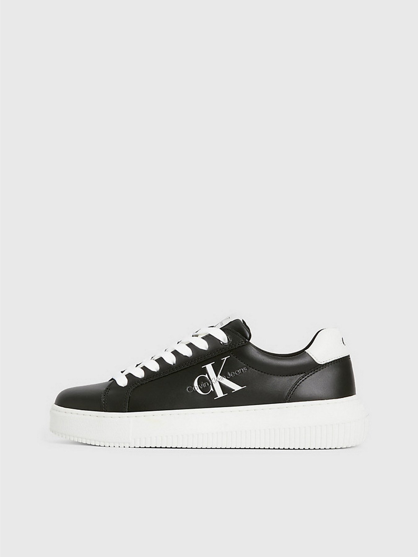 Кросівки Calvin Klein Chunky Cupsole Laceup Mon Lth Wn модель YW0YW00823-BDS Фото