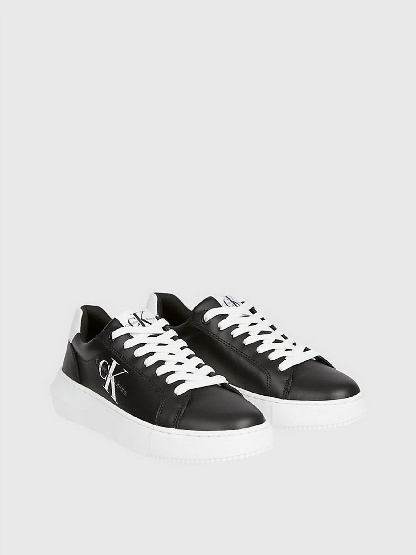 Кросівки Calvin Klein Chunky Cupsole Laceup Mon Lth Wn модель YW0YW00823-BDS Фото