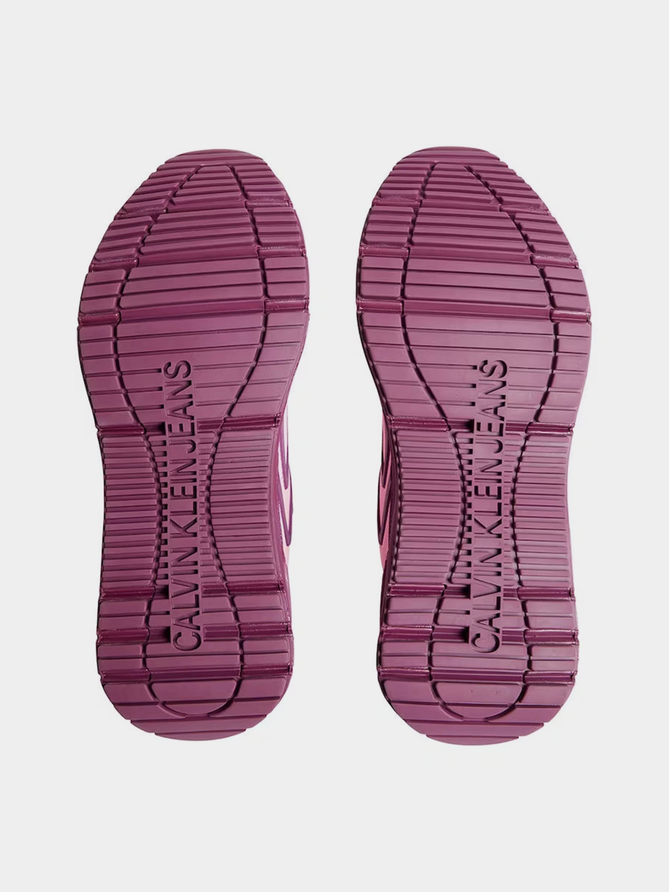 Кросівки повсякденні Calvin Klein Chunky Runner Low Lace Wn модель YW0YW01132-0JV Фото