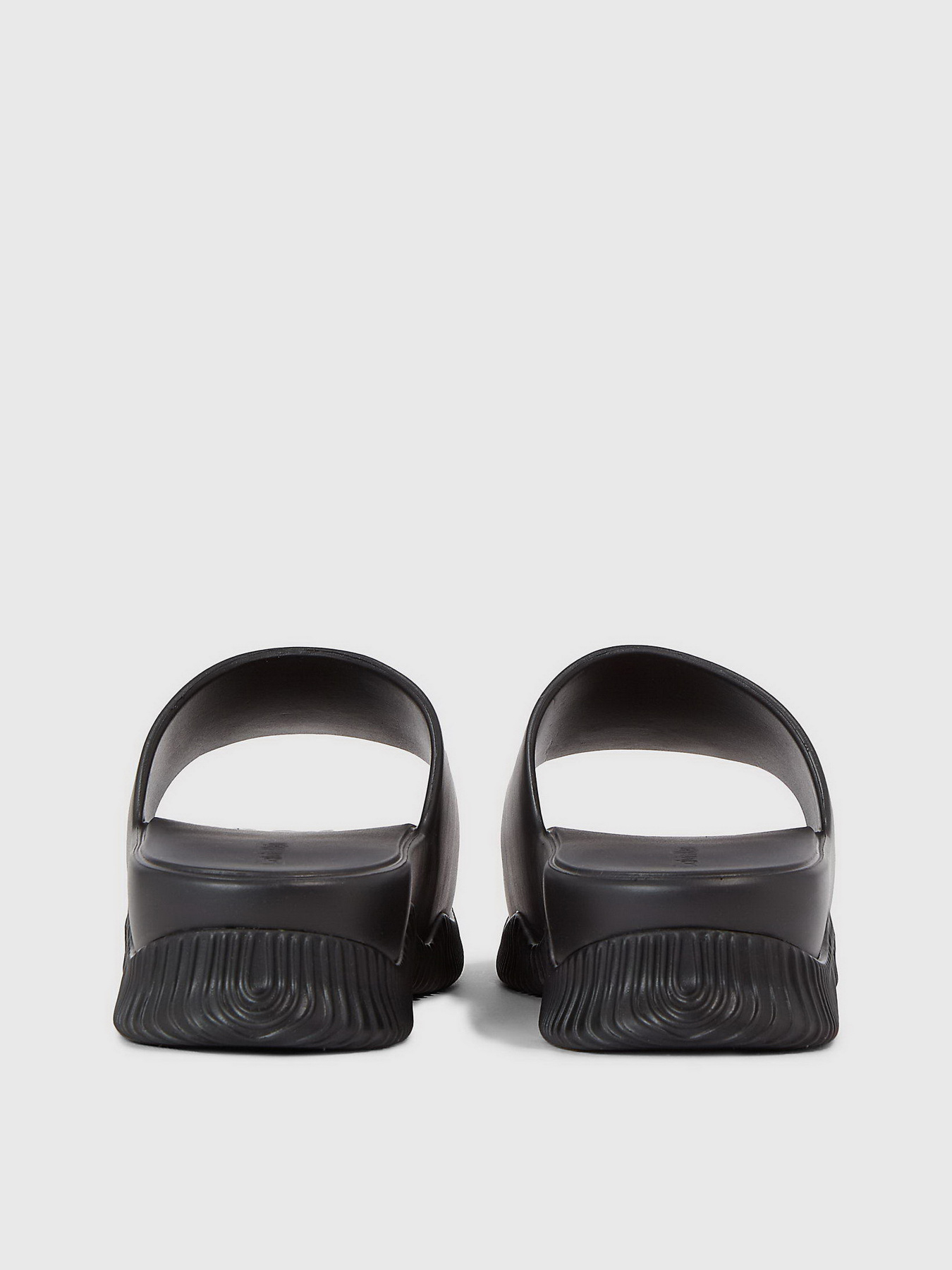 Шлепанцы Calvin Klein Texture Hybrid Slide модель HW0HW01850-BEH Фото
