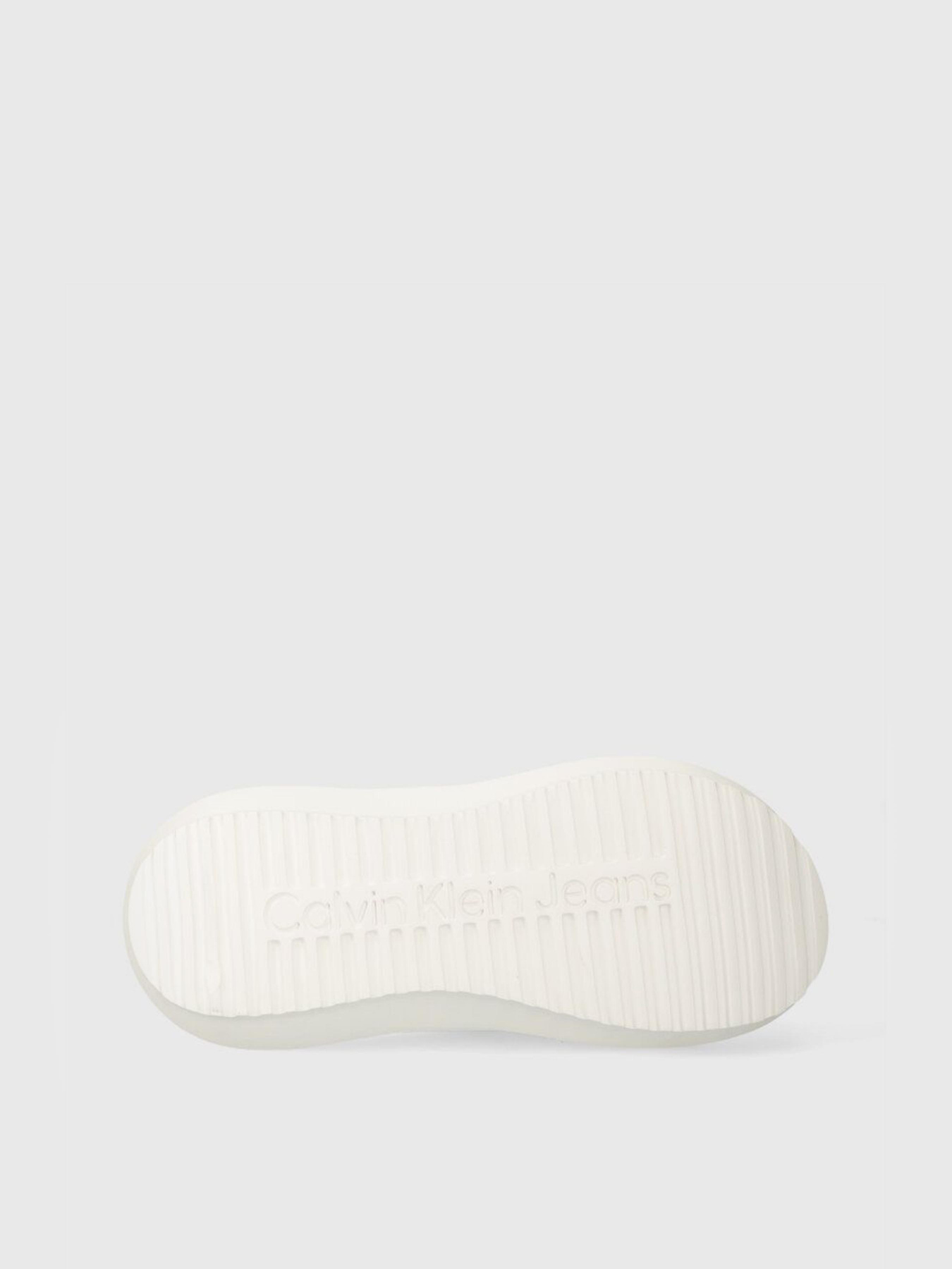 Шльопанці Calvin Klein Hybrid Sandal Tpu In Lum Met модель YW0YW01280-YBR Фото