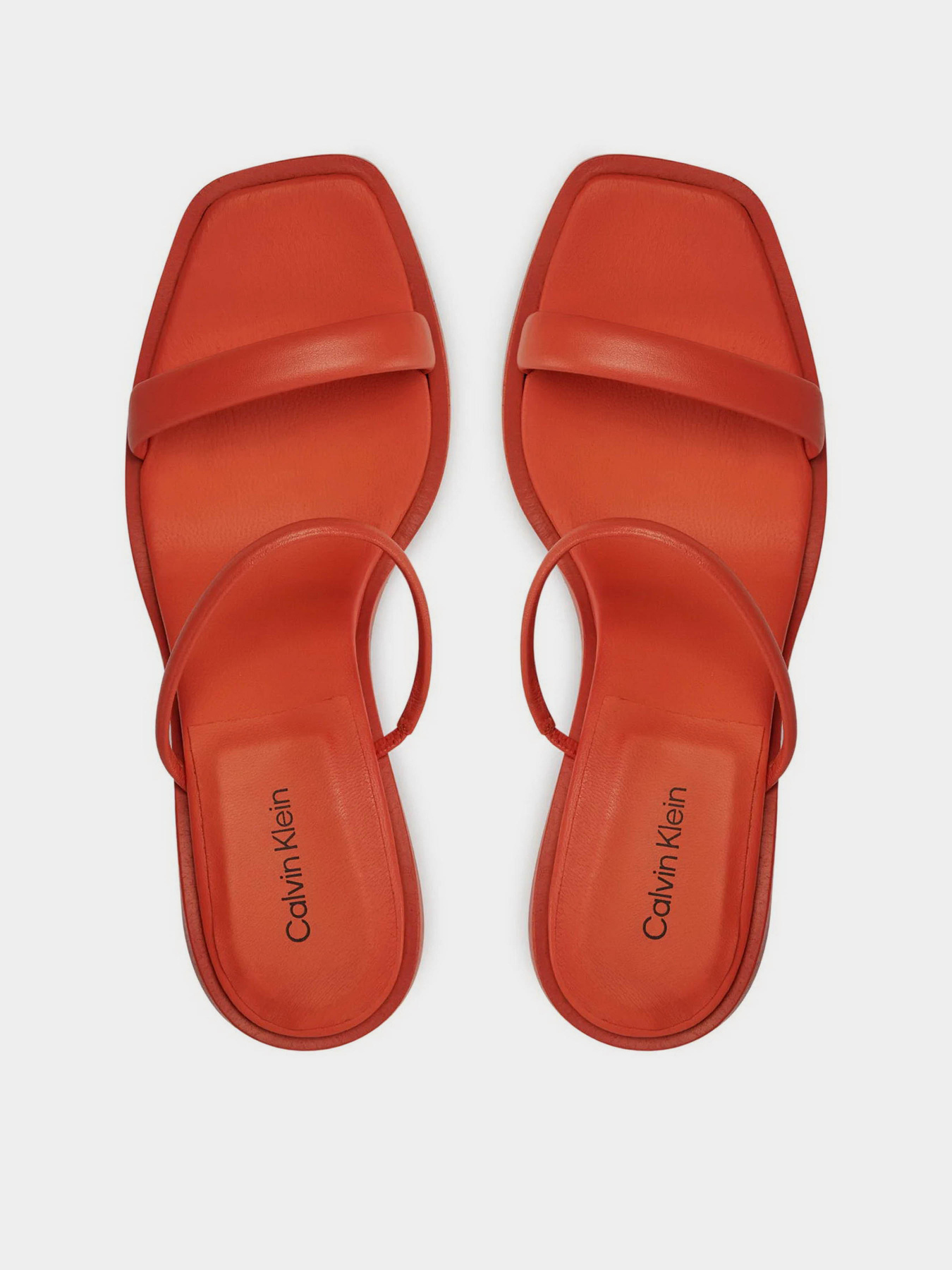 Мюлі Calvin Klein Padded Curved Stil Slide модель HW0HW01992-XMU Фото