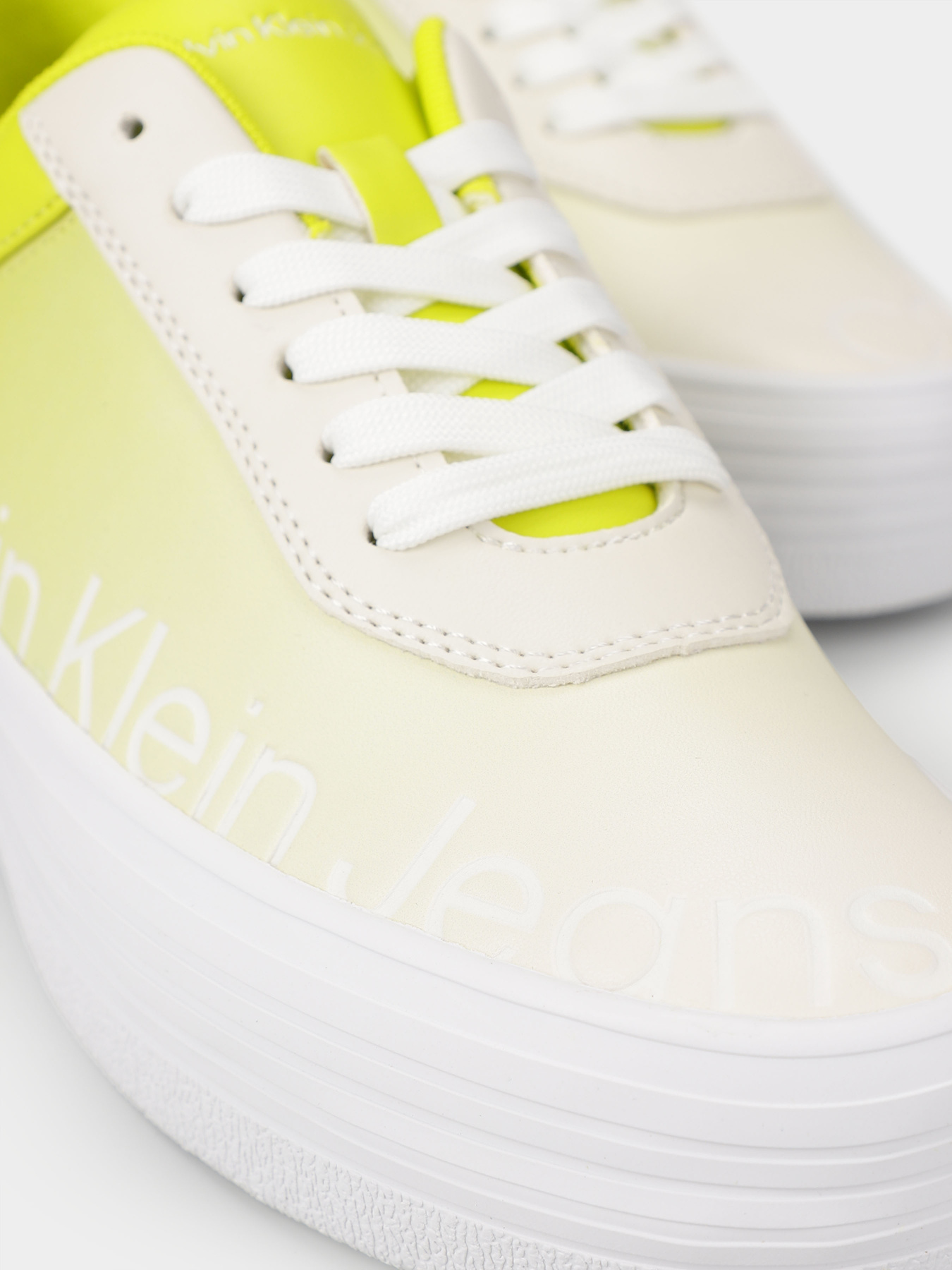 Кроссовки Calvin Klein Bold Vulc Flatf Low LTH модель YW0YW01293-0LN Фото