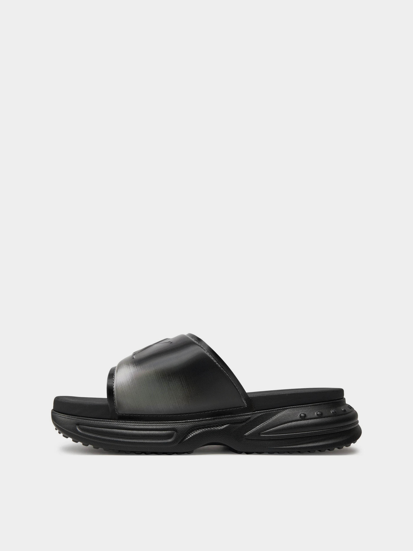 Шлепанцы Calvin Klein Chunky Comf Slide Mg Mr Met модель YW0YW01512-0GN Фото