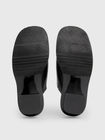 Мюлі Calvin Klein Leather Heeled Sandals модель YW0YW01341-0GT Фото