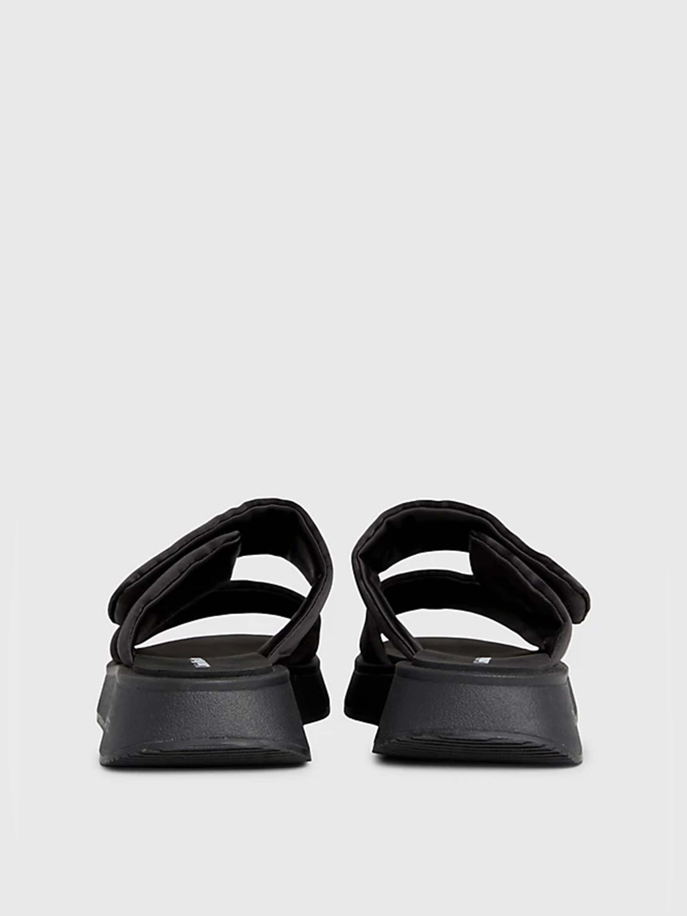 Шльопанці Calvin Klein Slide Double Strap Sandal Dc модель YW0YW01355-BEH Шльопанці Calvin Klein Slide Double Strap Sandal Dc модель YW0YW01355-BEH Фото