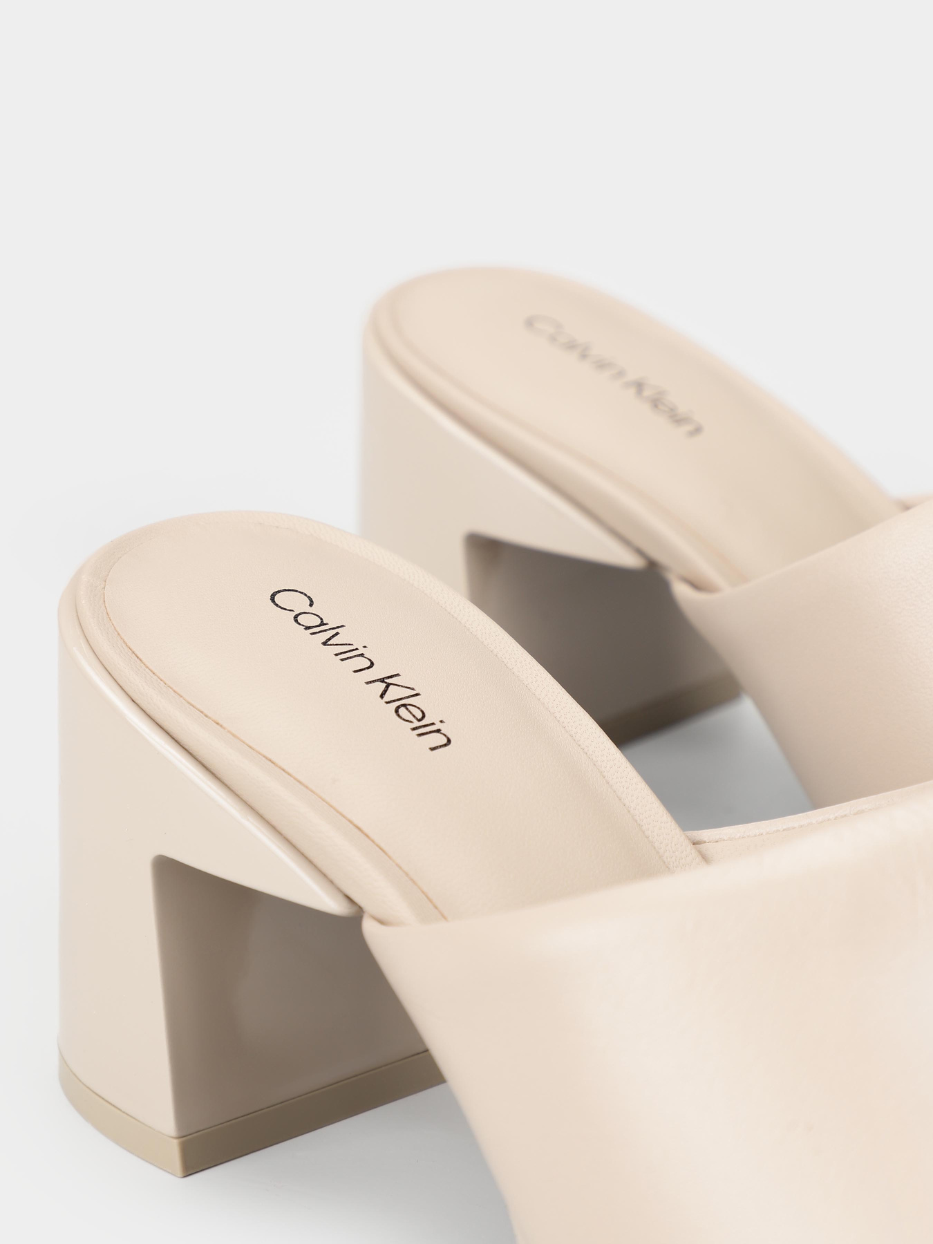 Мюлі Calvin Klein Heel Mule 60 Lth модель HW0HW01941-ACE Фото