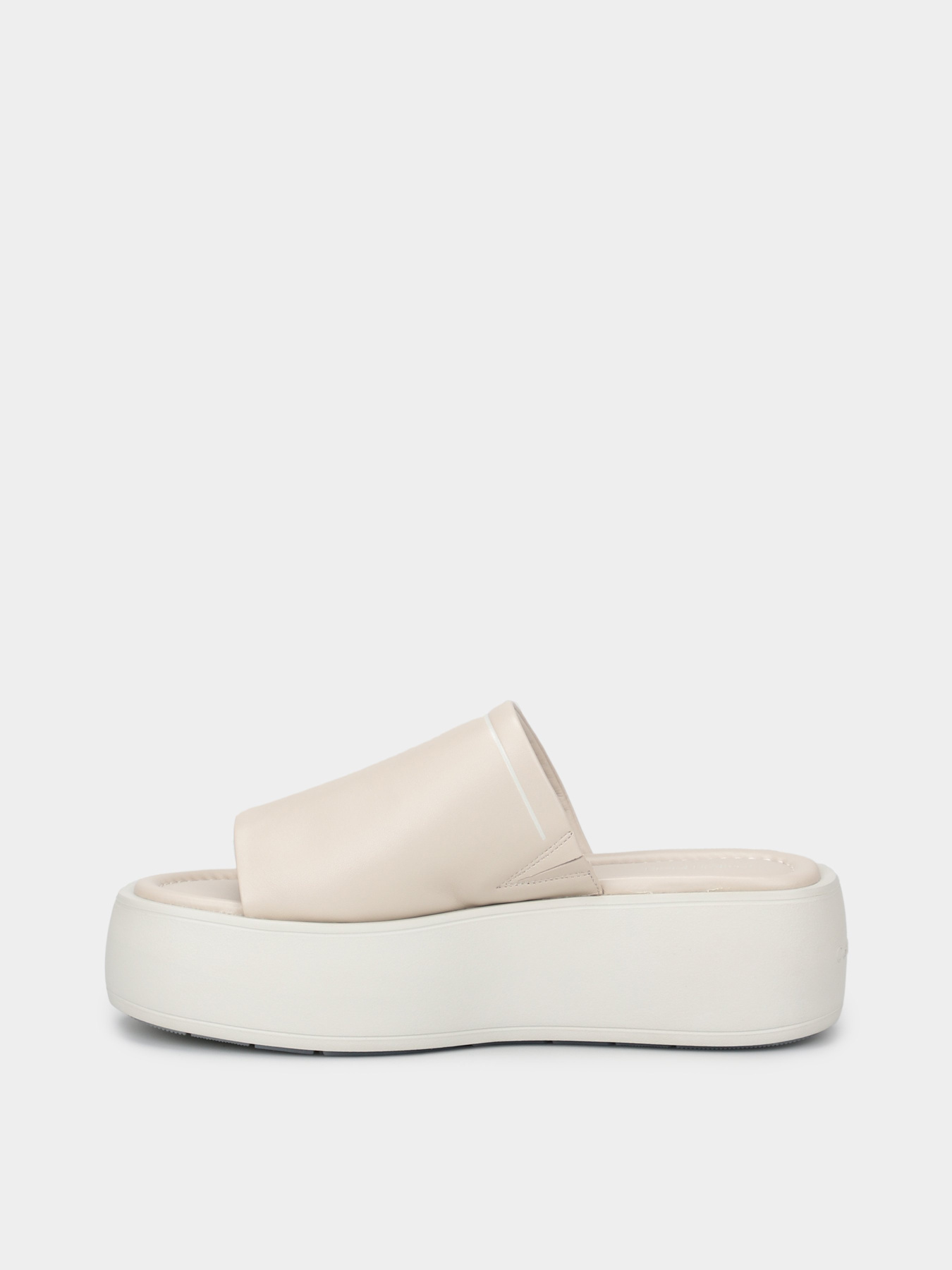Шлепанцы Calvin Klein Flatform Slide Lth модель HW0HW01943-0F8 Фото